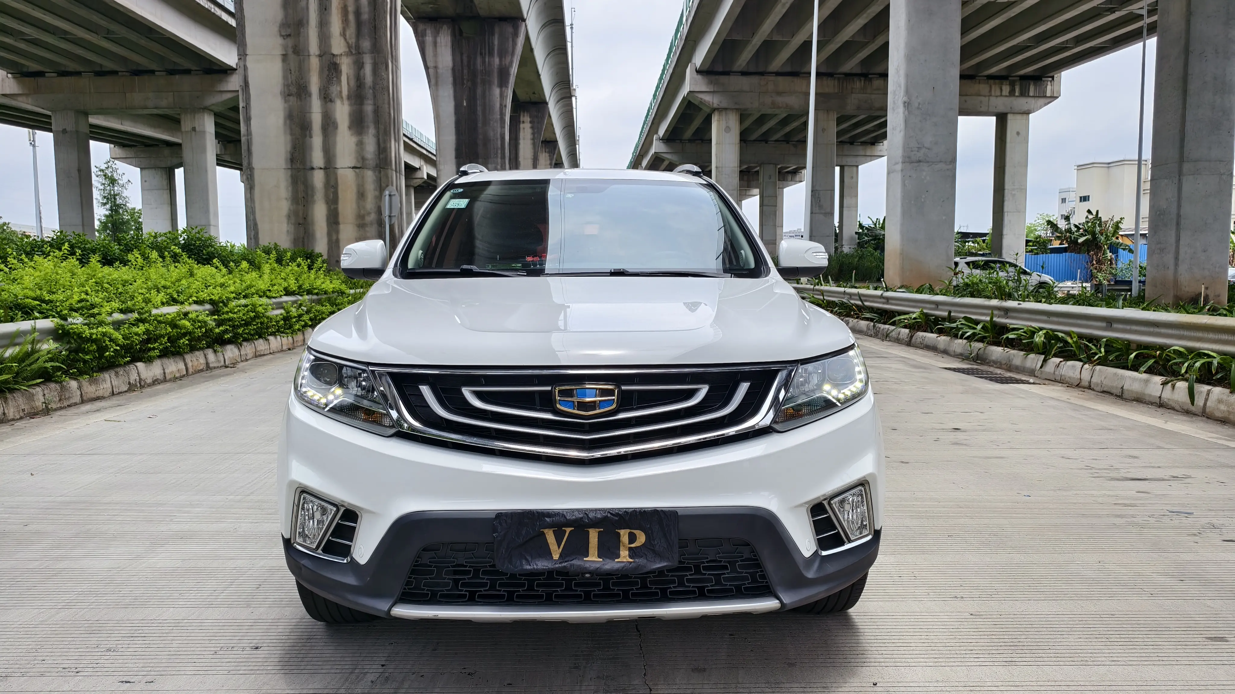 Geely Vision X6  из Китая