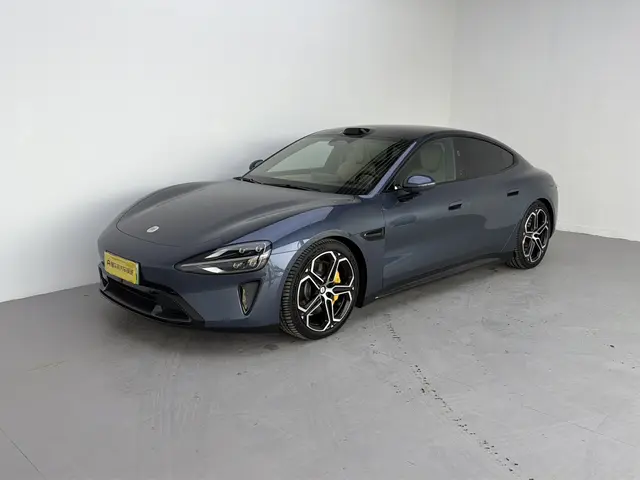 Xiaomi car Xiaomi SU7  из Китая