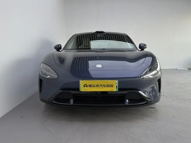 Xiaomi car Xiaomi SU7  из Китая