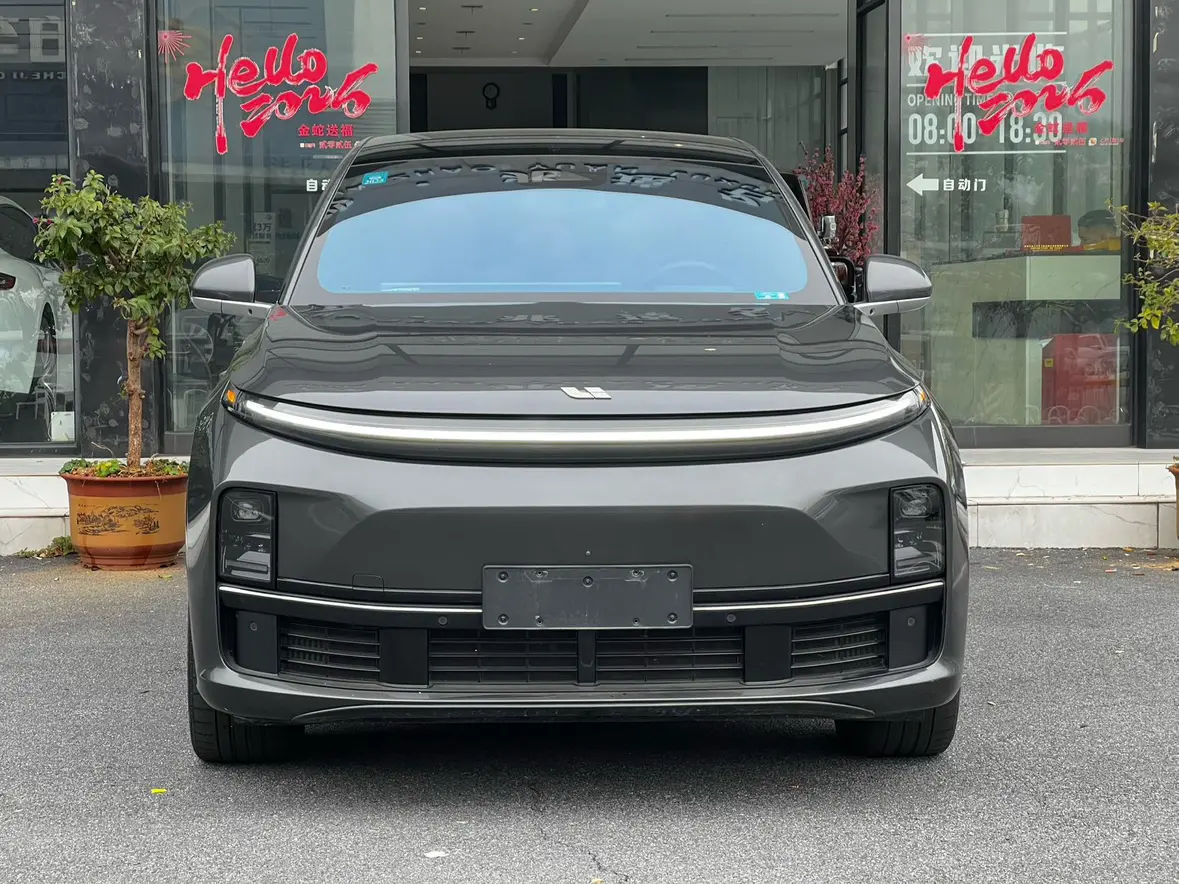 Li L7 (Ideal L7)  из Китая