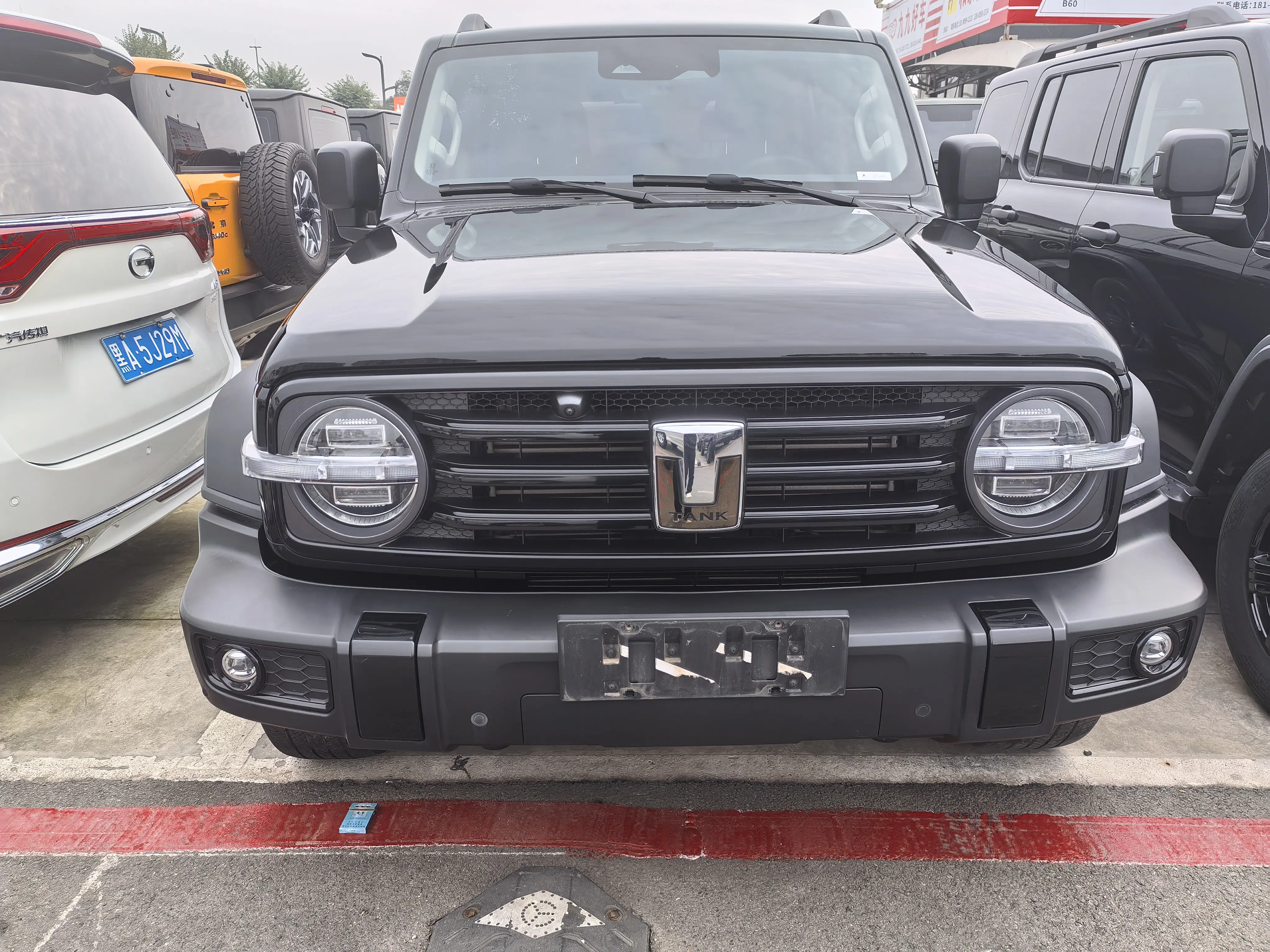 Tank 300  из Китая