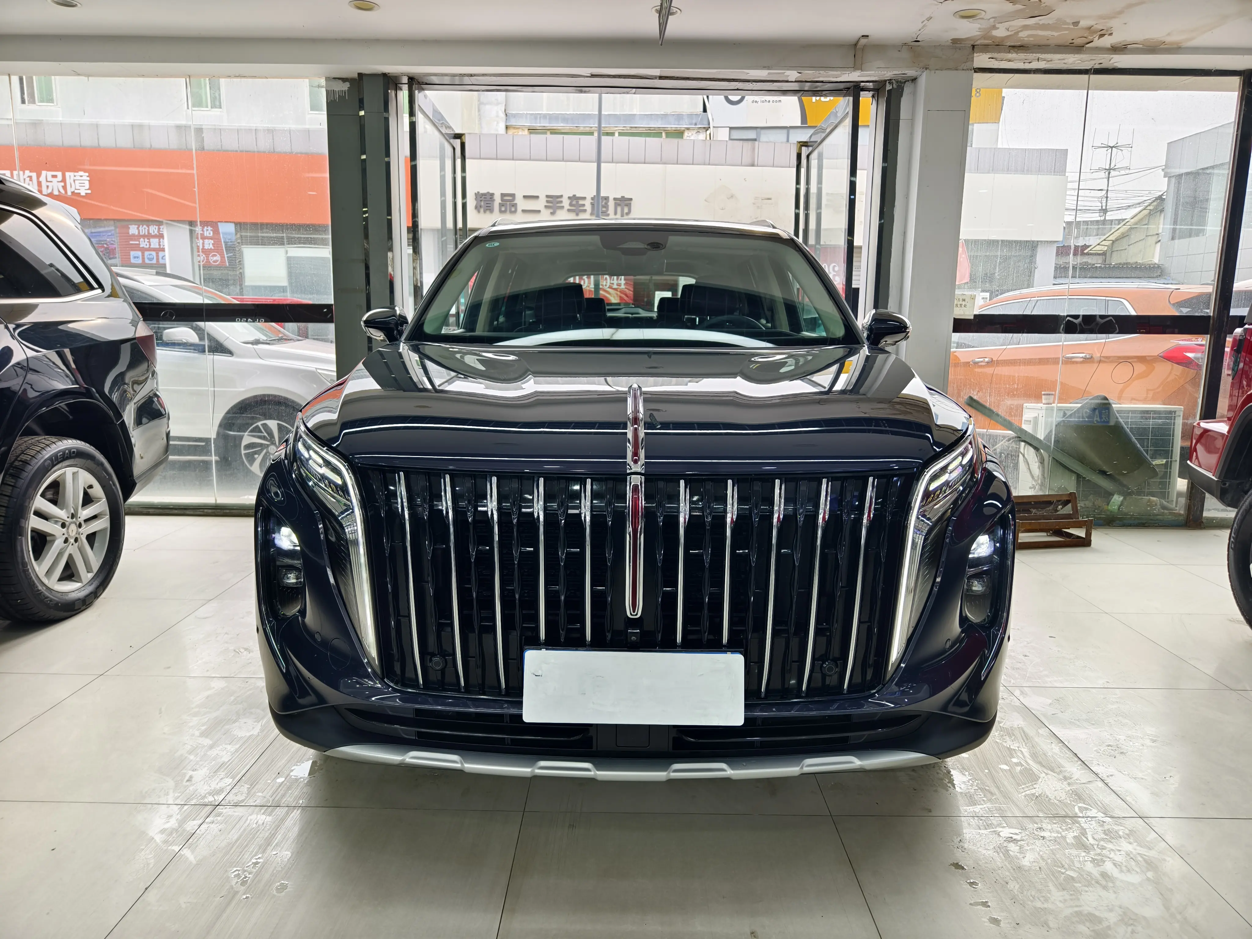 Hongqi HS7  из Китая