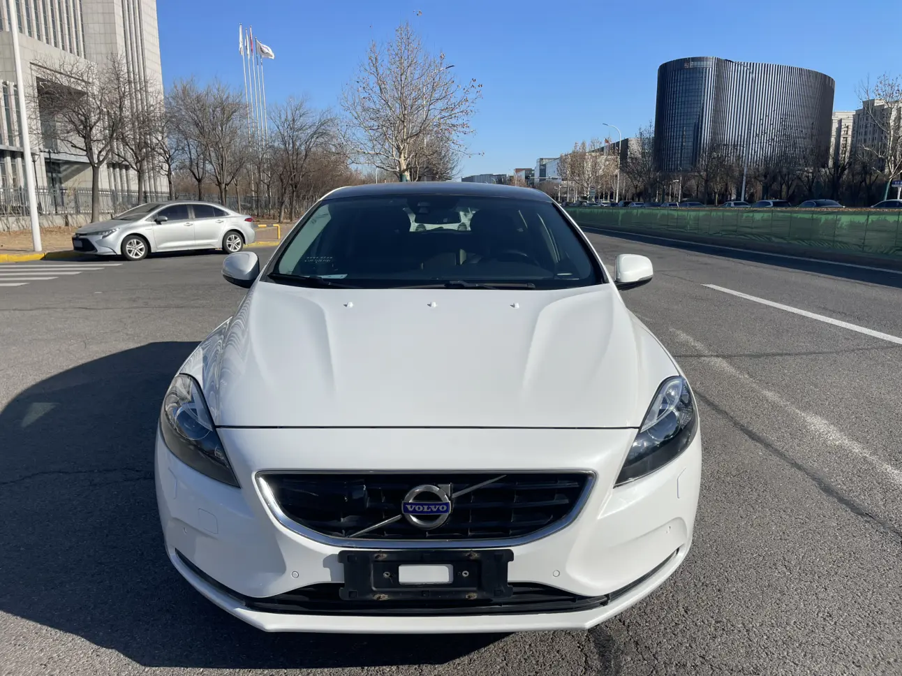 Volvo V40  из Китая