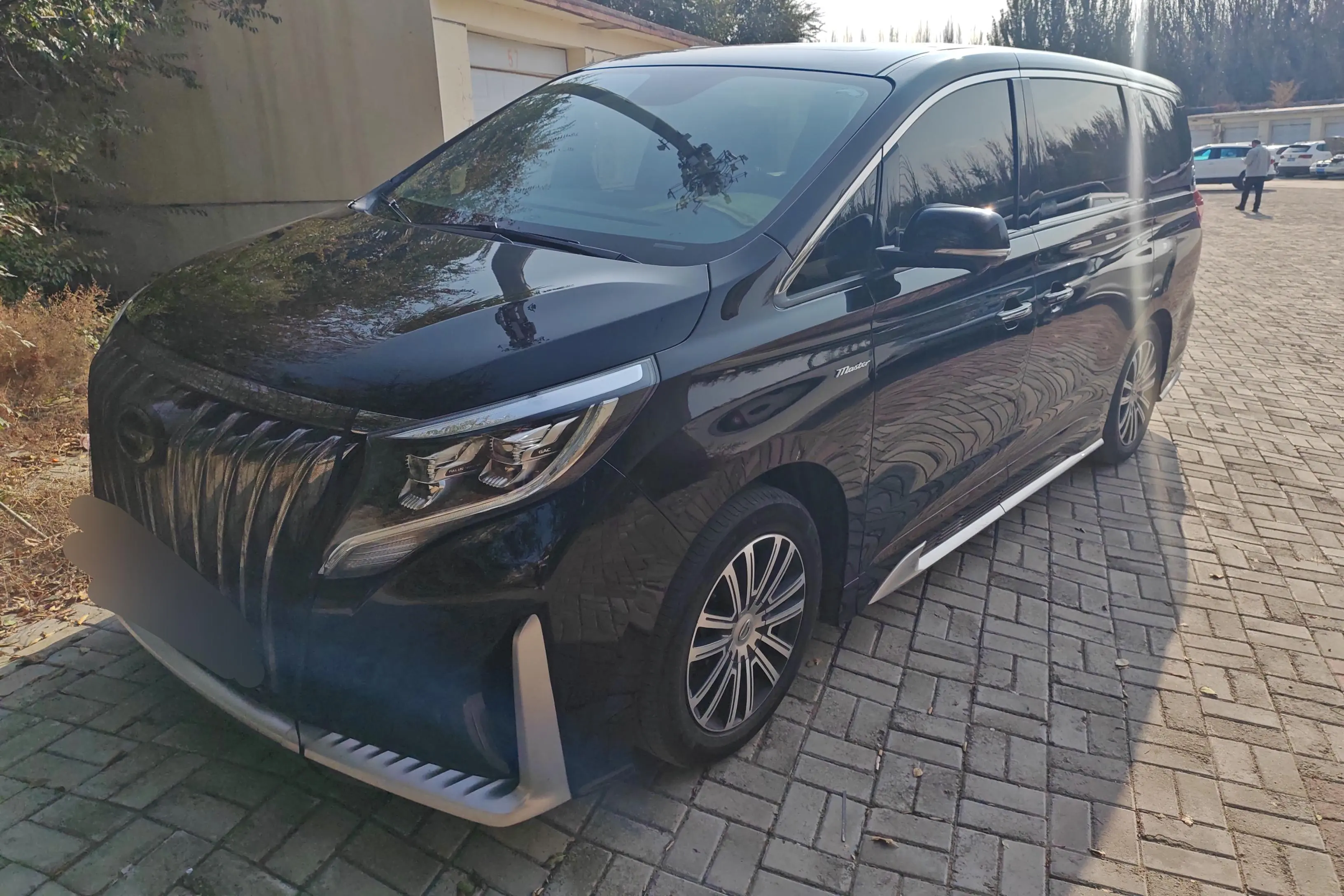 GAC Trumpchi M8  из Китая