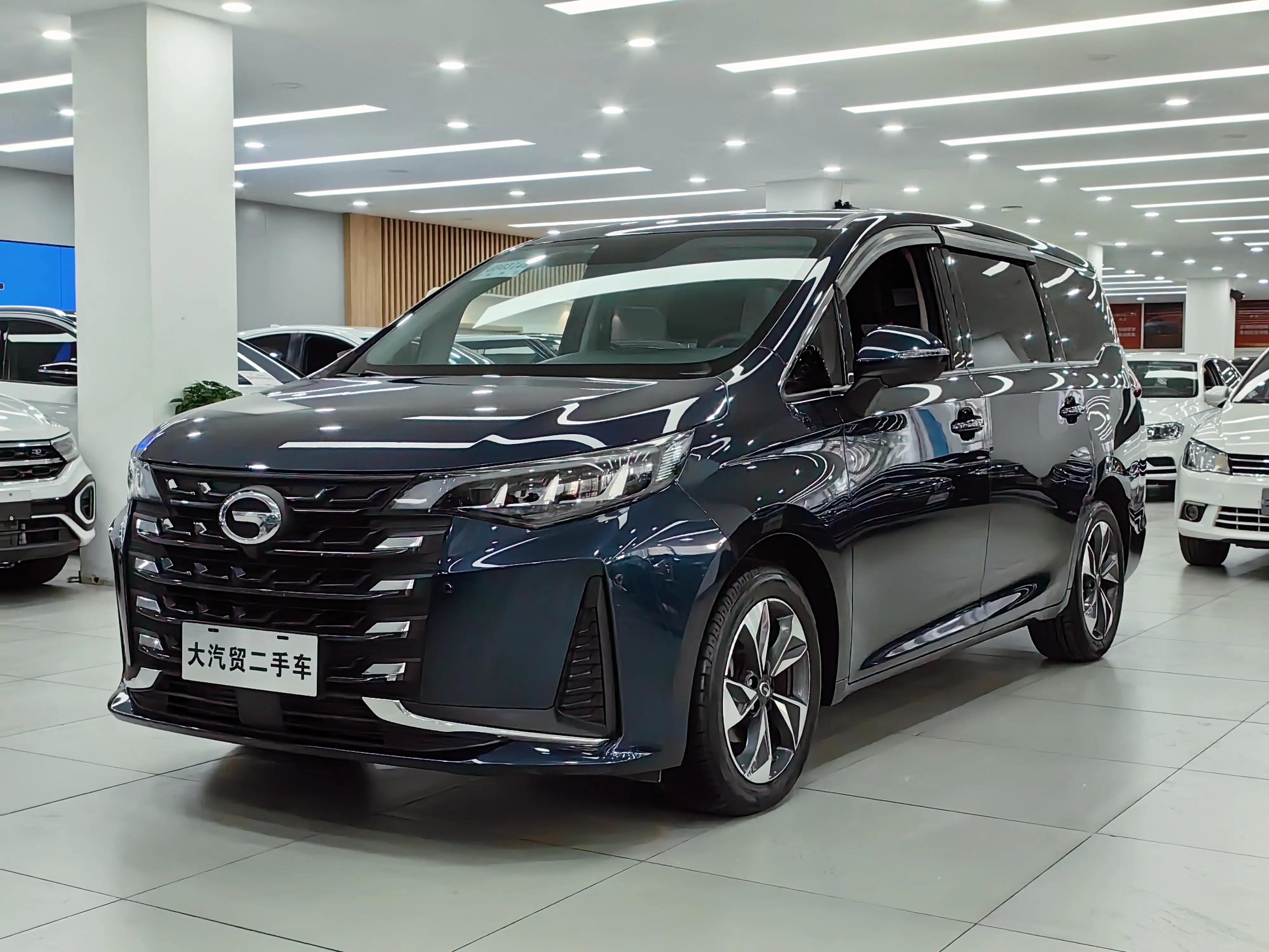 GAC Trumpchi M6  из Китая