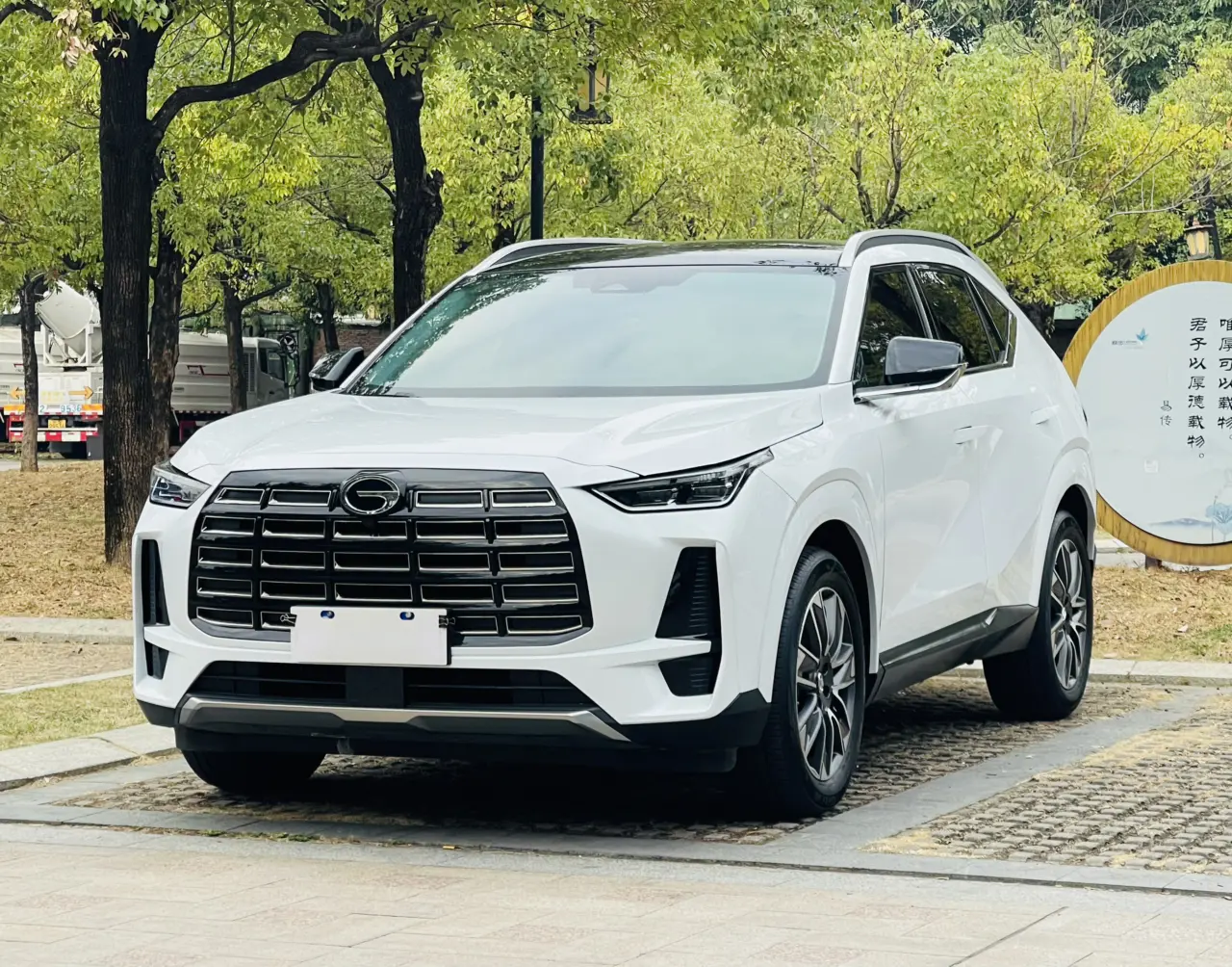 GAC Trumpchi GS4  из Китая