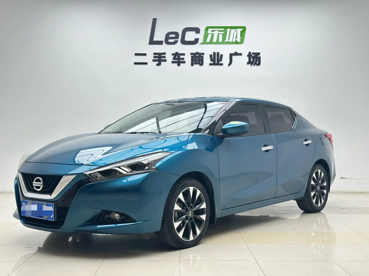 Nissan Bluebird  из Китая