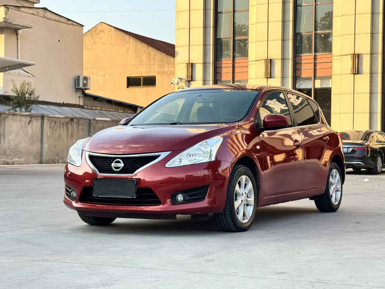 Nissan Tiida  из Китая