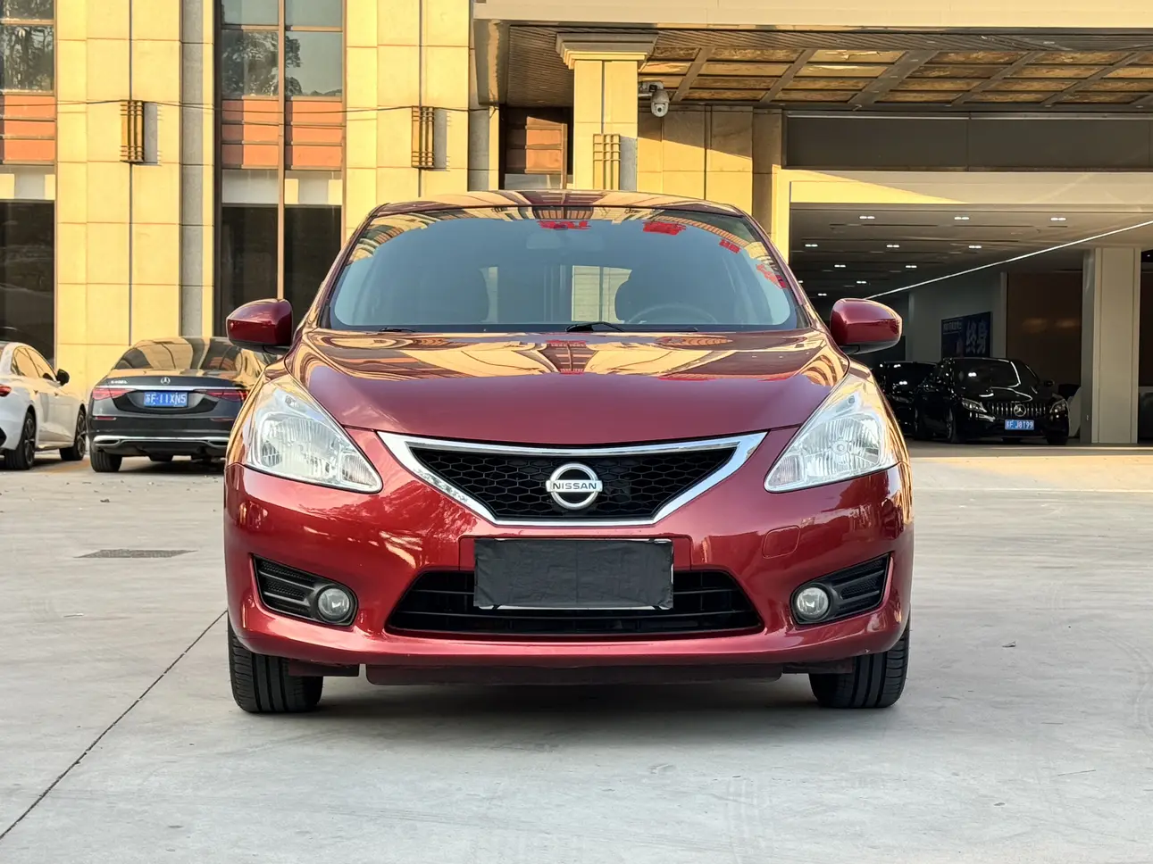 Nissan Tiida  из Китая