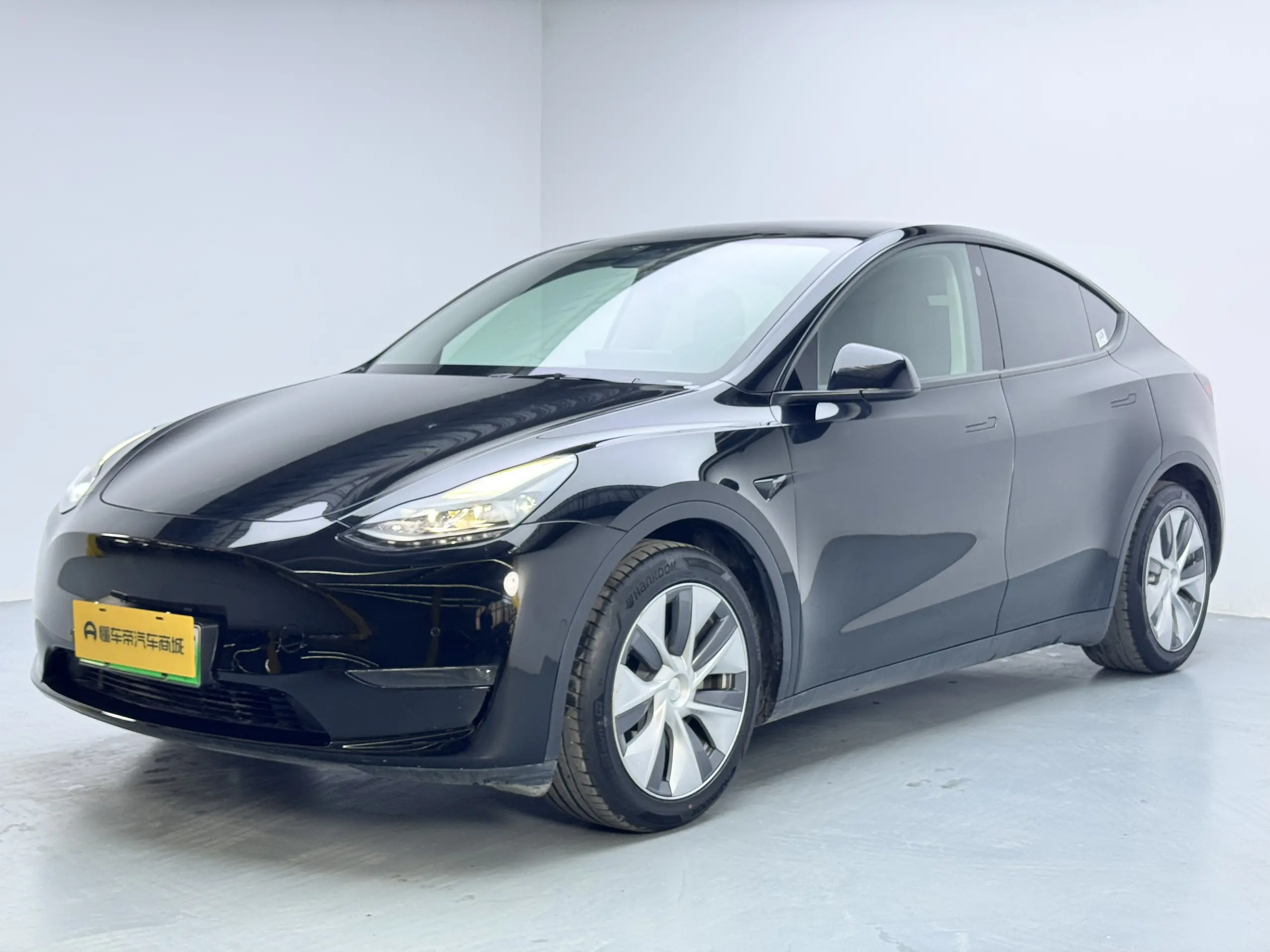 Tesla Model Y  из Китая