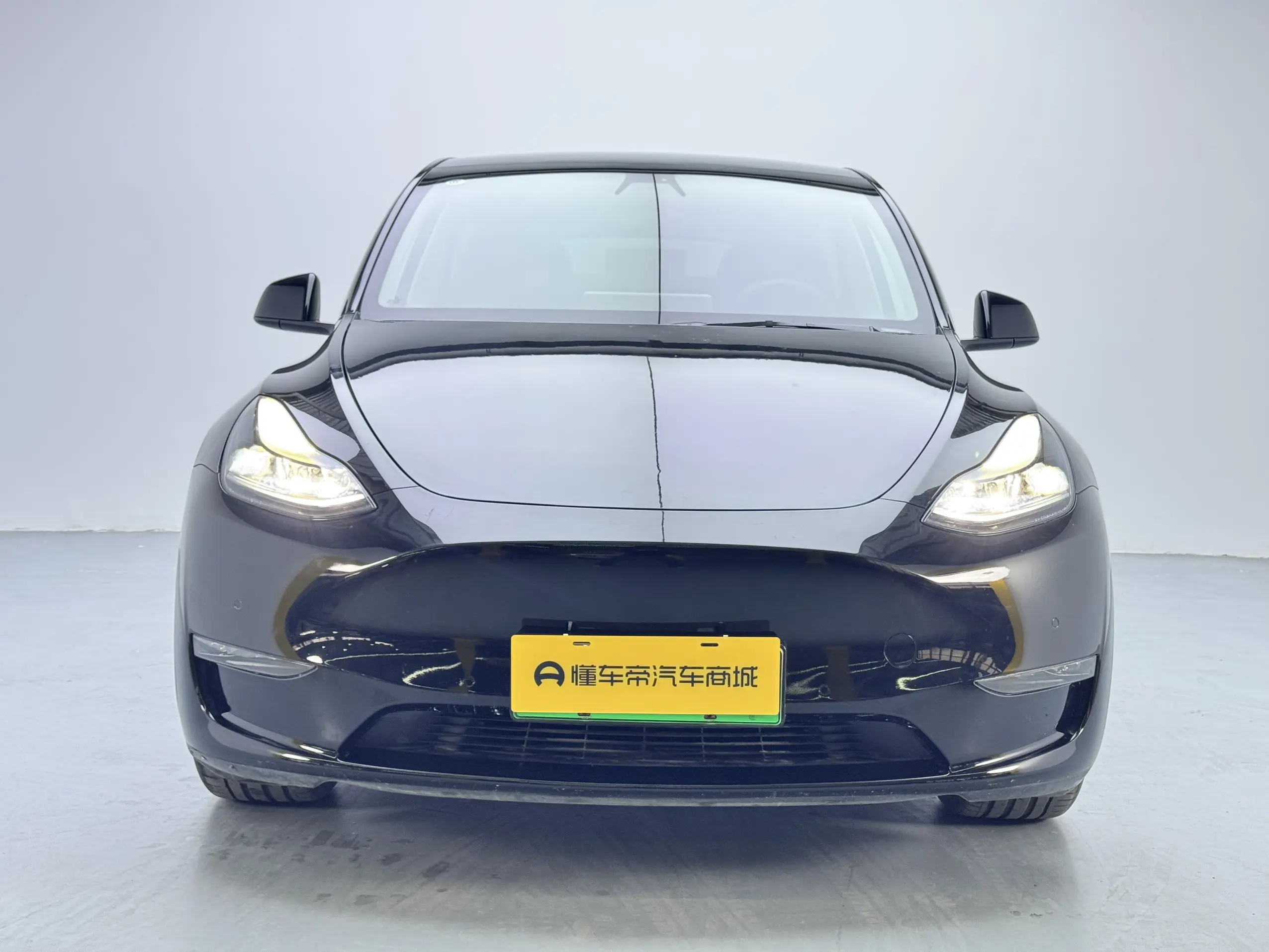 Tesla Model Y  из Китая