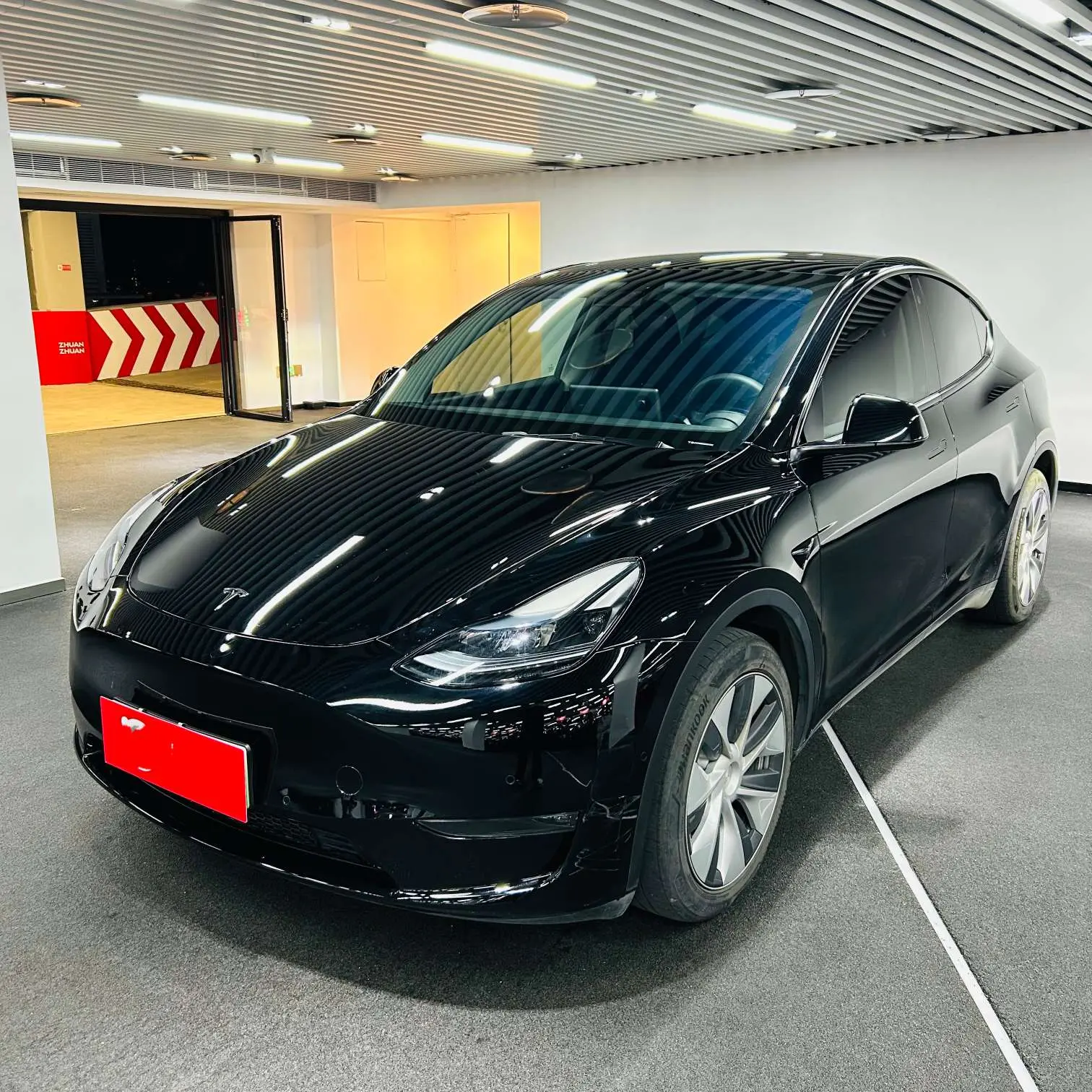 Tesla Model Y  из Китая