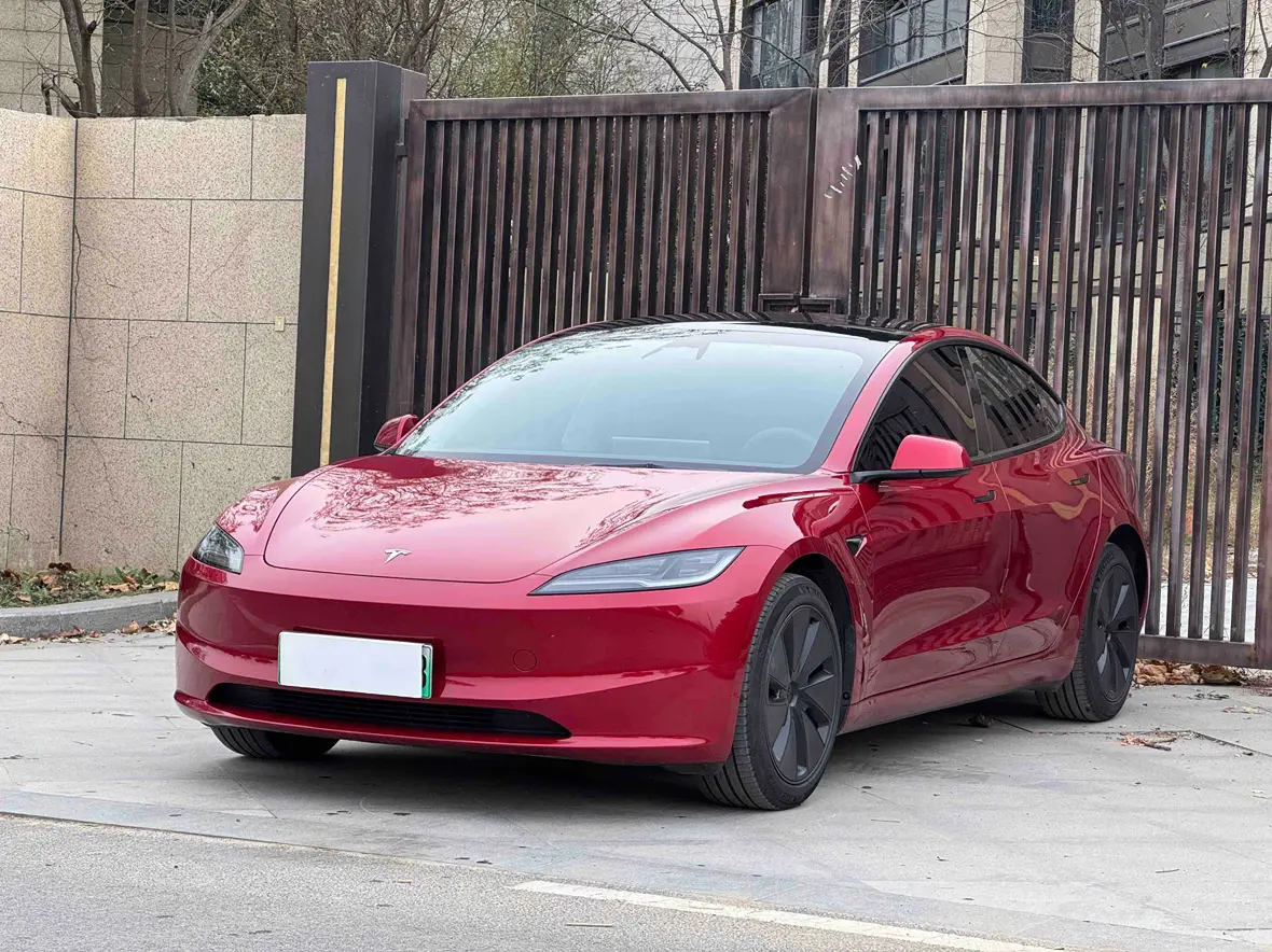 Tesla Model 3  из Китая