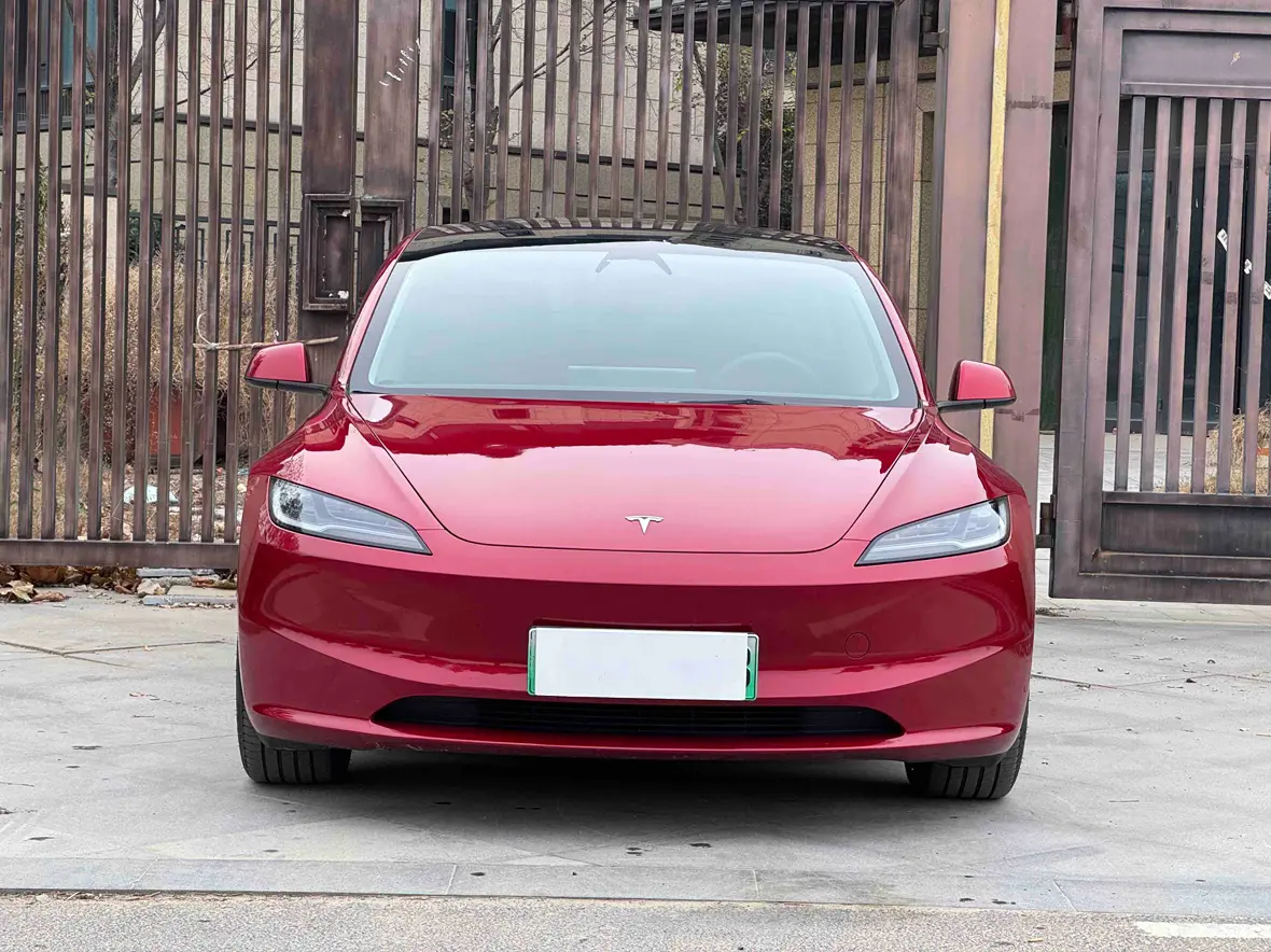 Tesla Model 3  из Китая