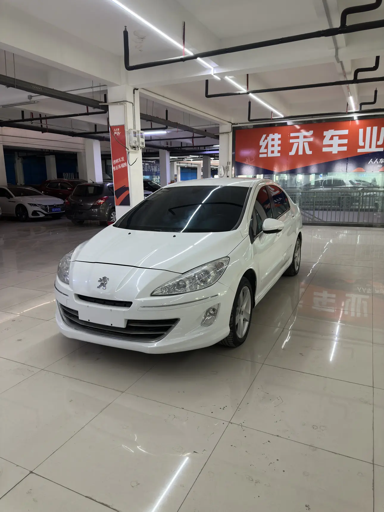 Peugeot 408  из Китая