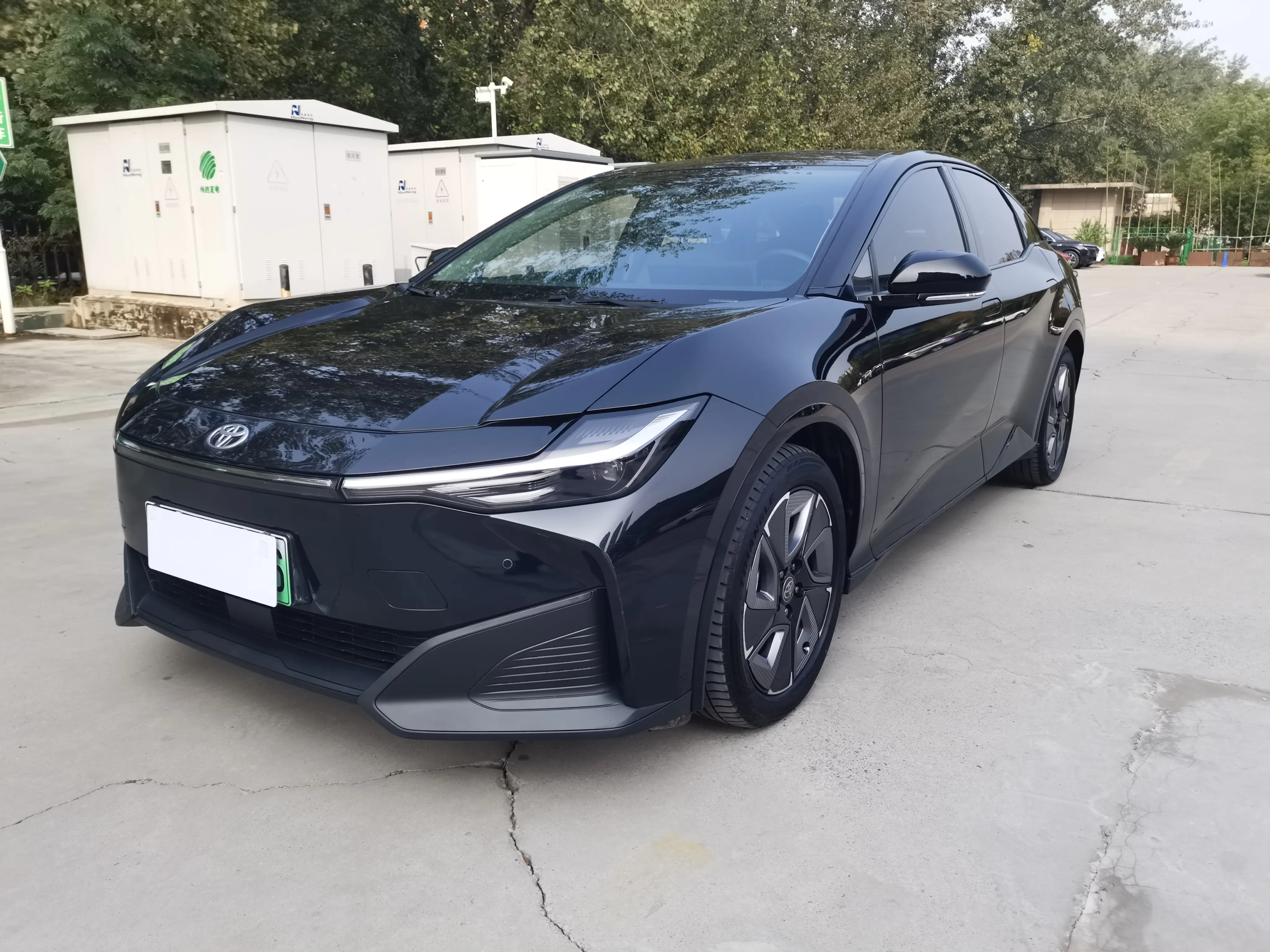 Toyota bZ3  из Китая