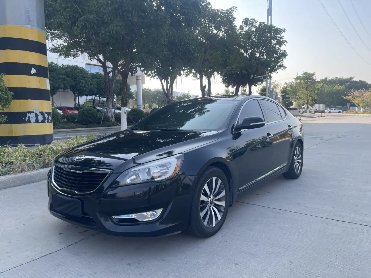 Kia Kaizun  из Китая