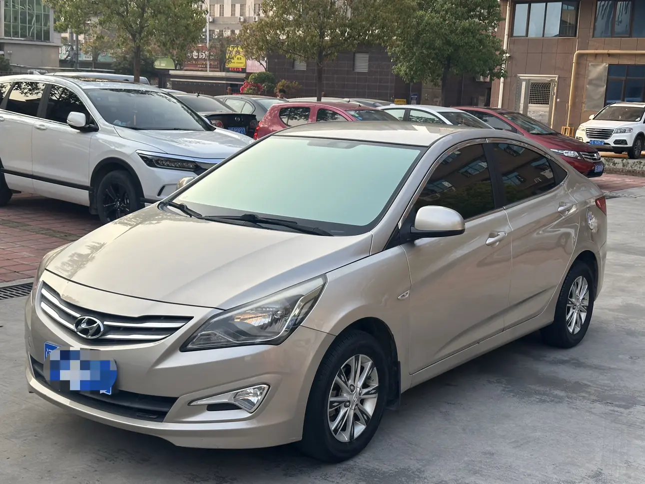 Hyundai Verna (Rena)  из Китая