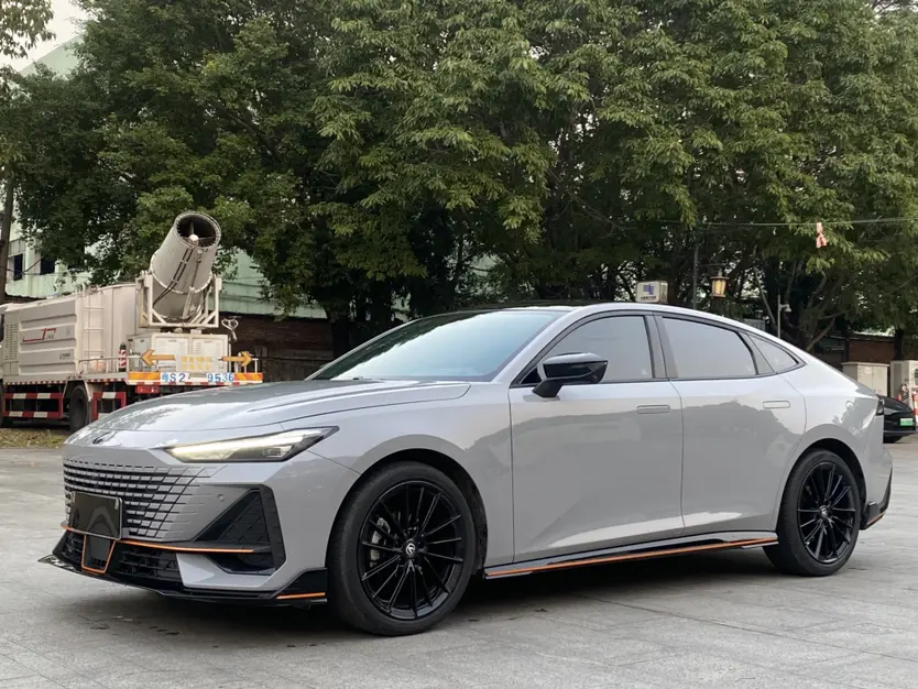 Changan UNI-V  из Китая