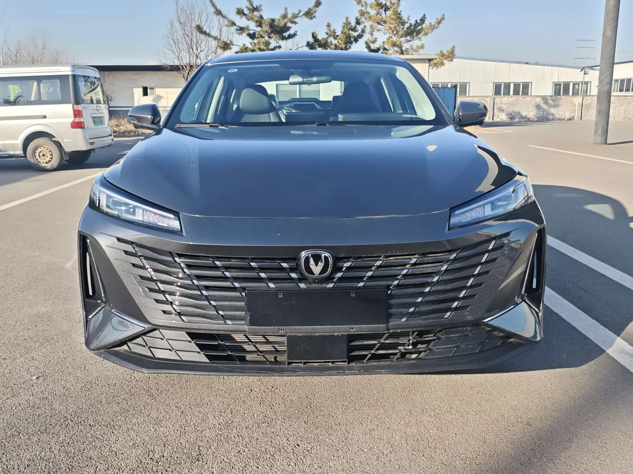 Changan Eado PHEV  из Китая