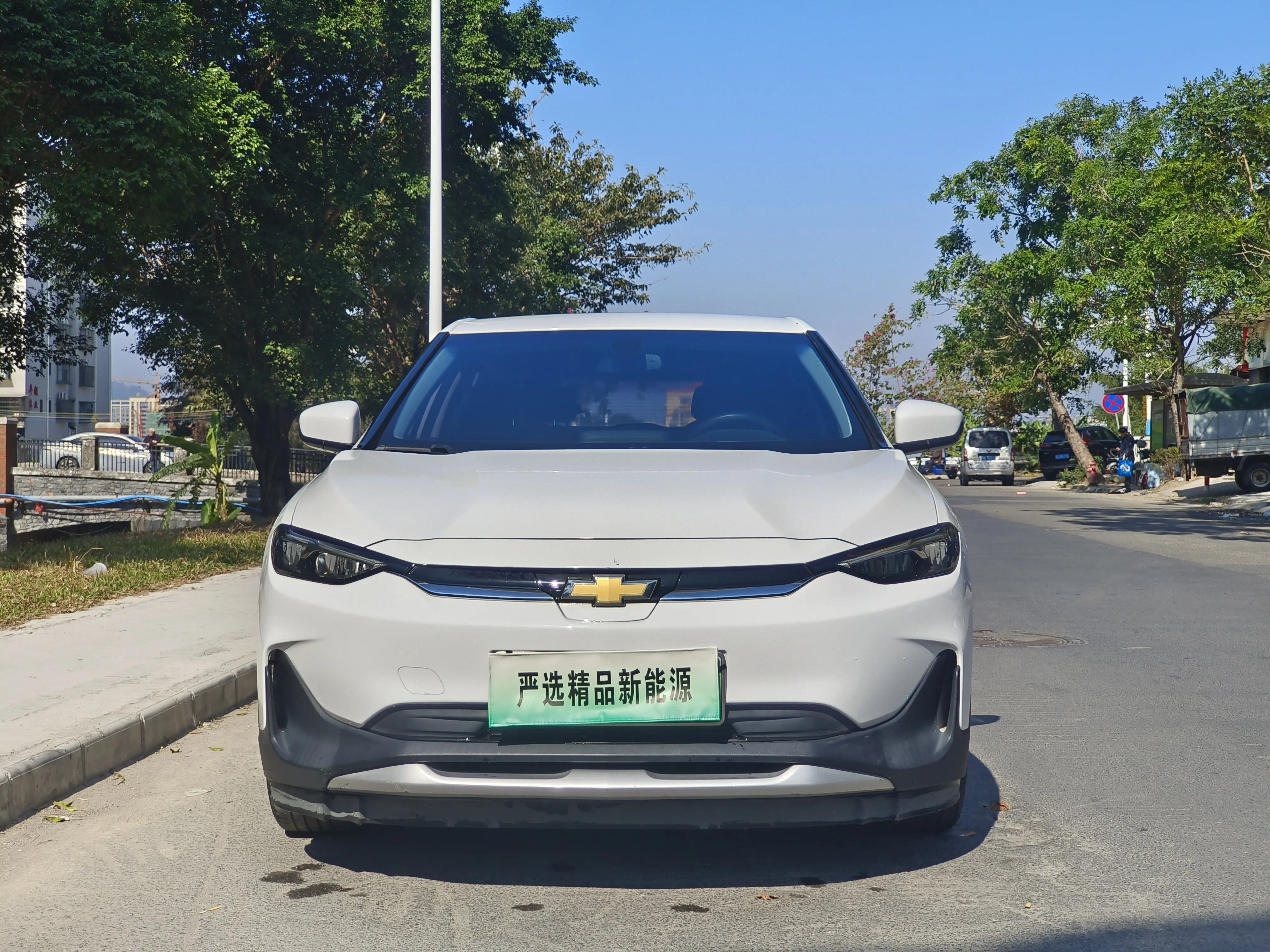 Chevrolet Menlo  из Китая