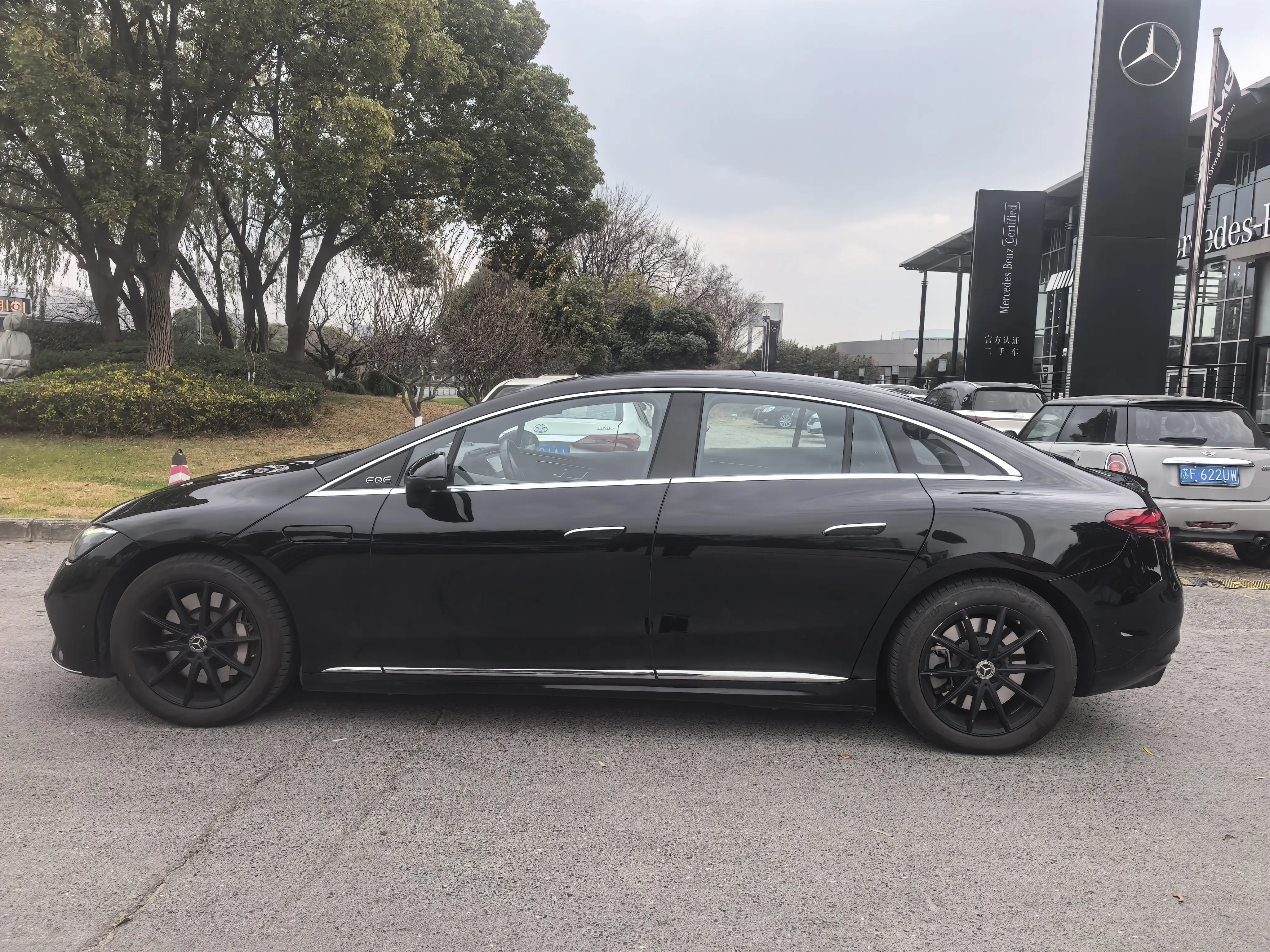 Mercedes-Benz EQE  из Китая