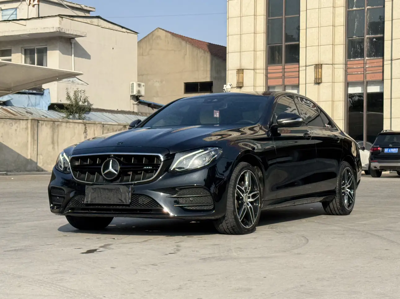 Mercedes-Benz E-Class  из Китая