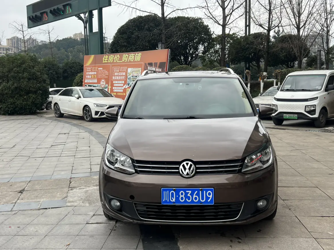 Volkswagen Touran  из Китая