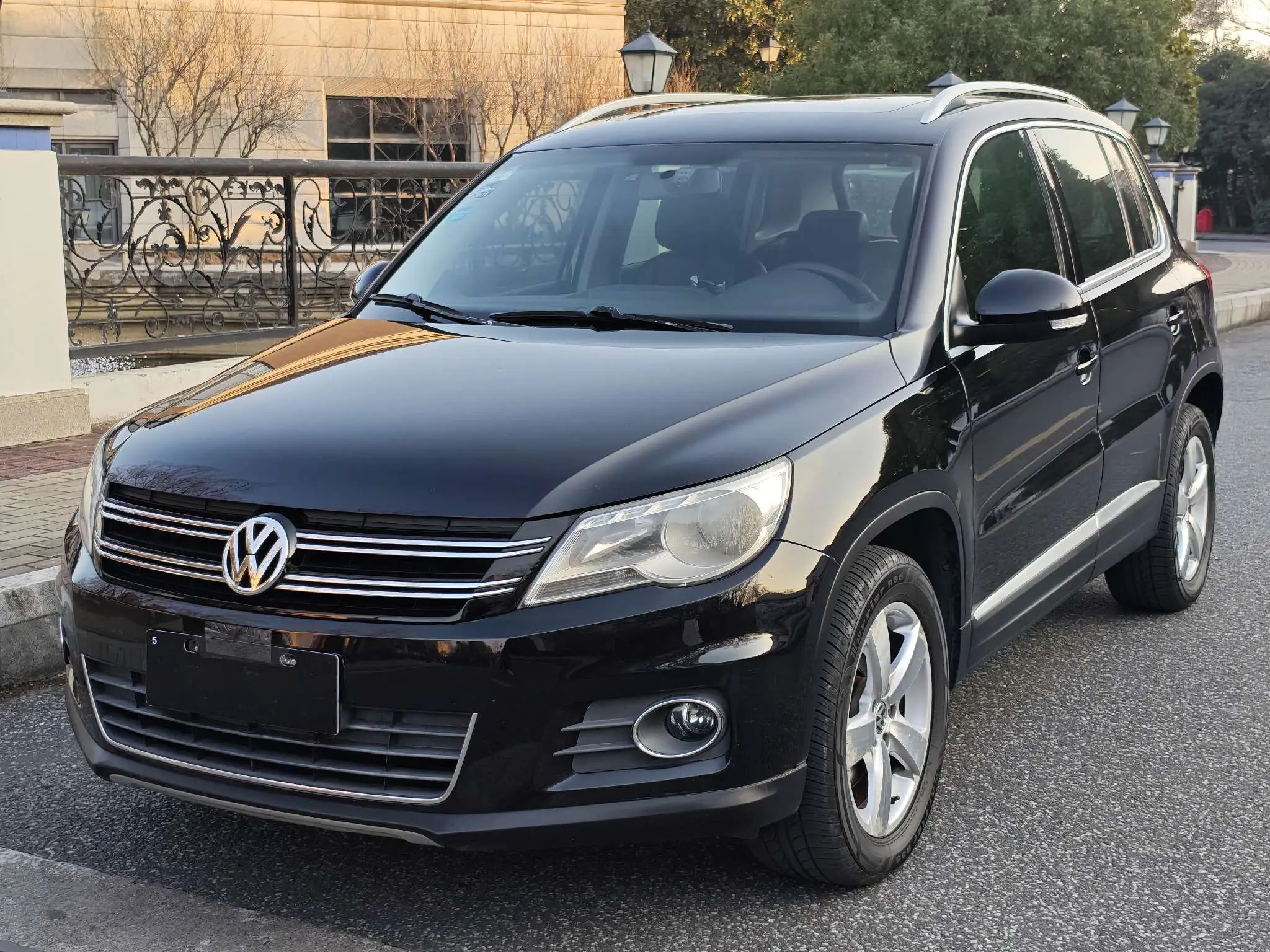 Volkswagen Tiguan  из Китая