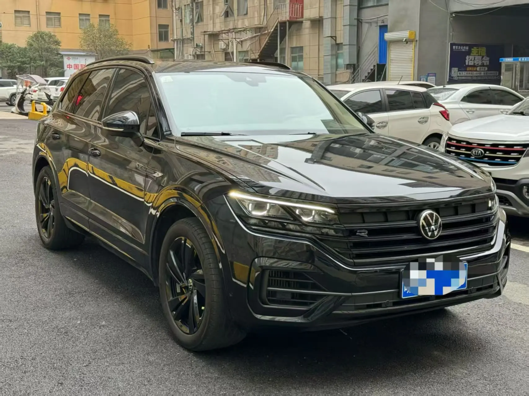 Volkswagen Touareg  из Китая