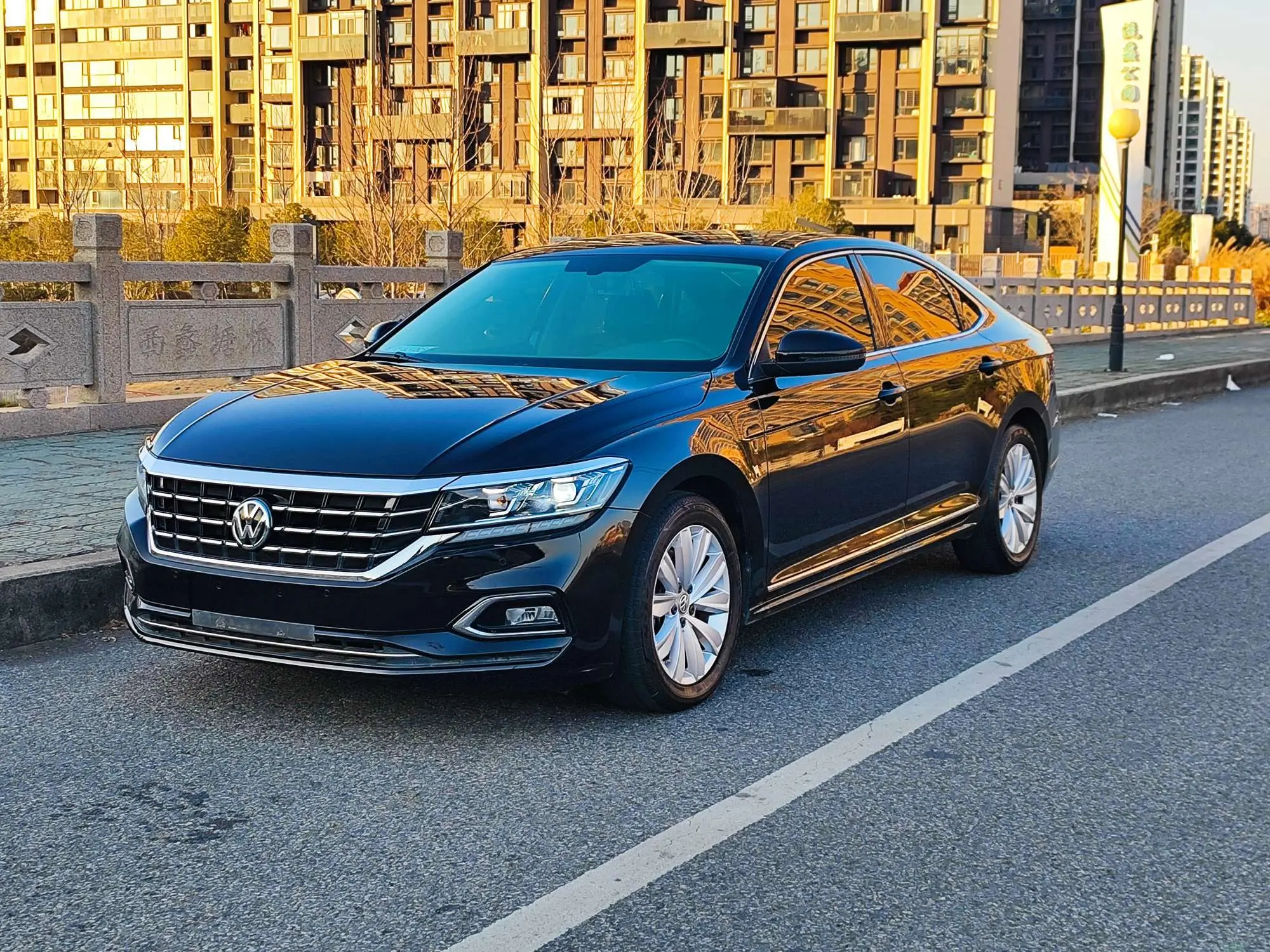 Volkswagen Passat  из Китая
