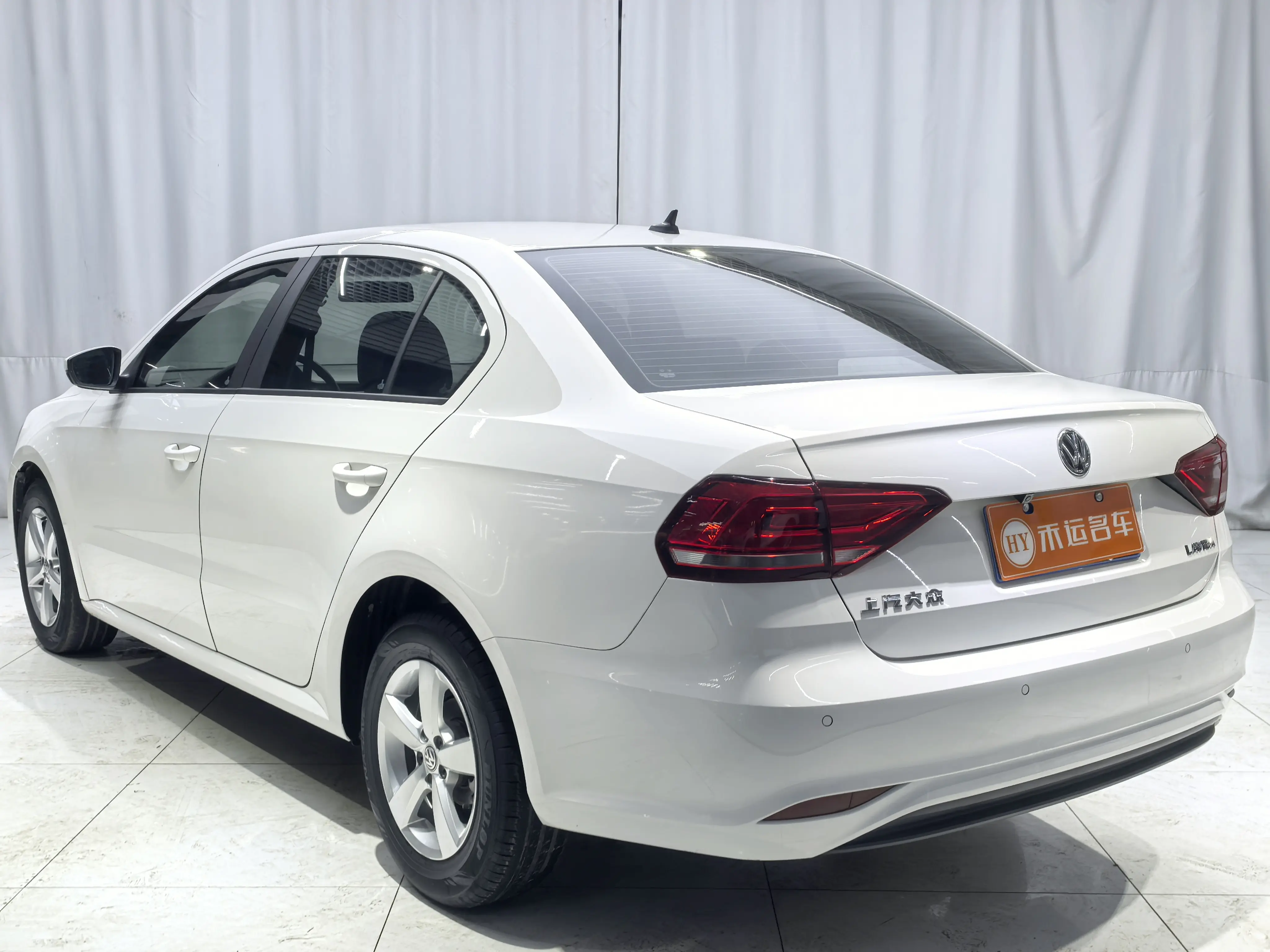 Volkswagen Lavida  из Китая