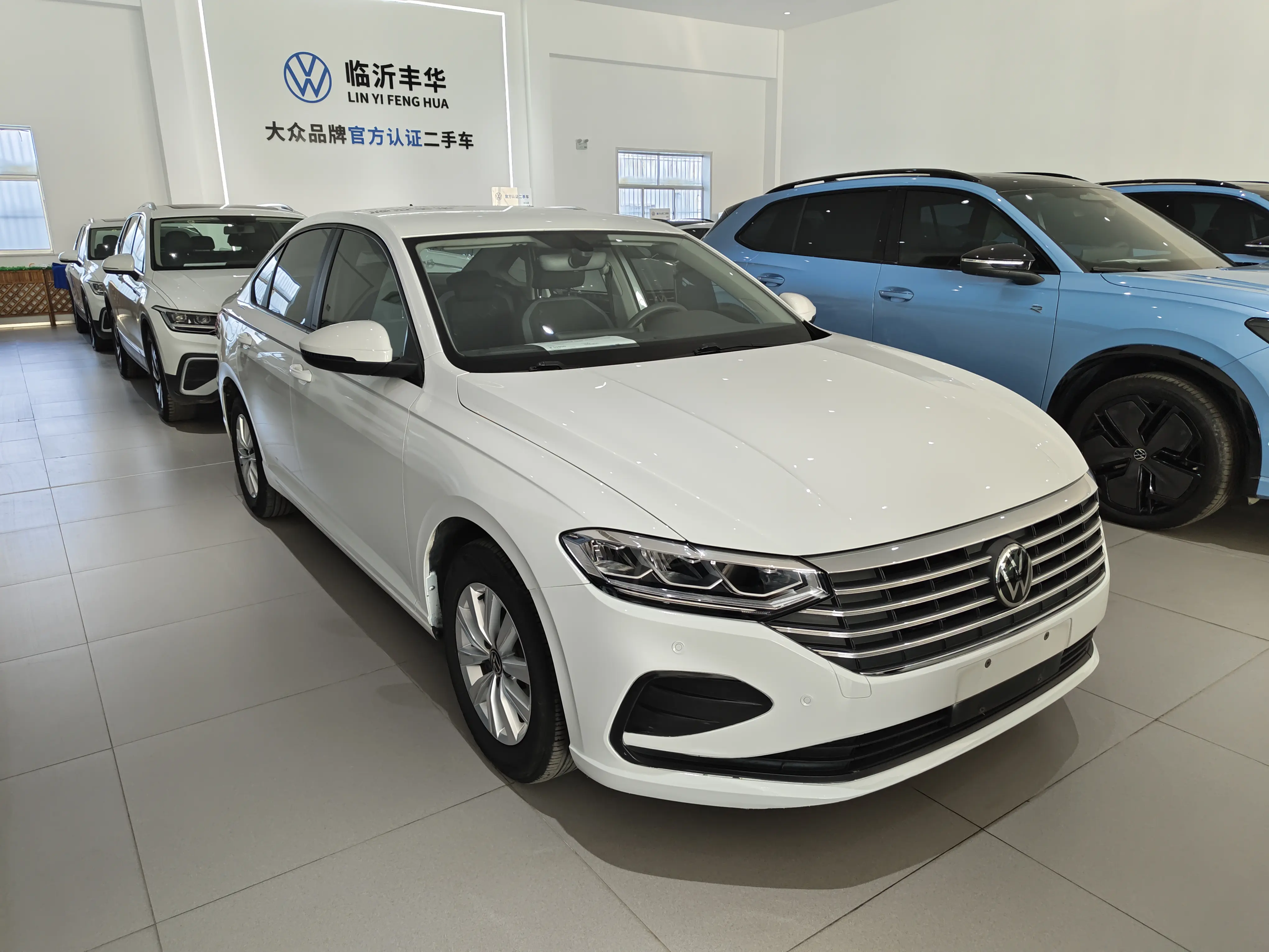 Volkswagen Lavida  из Китая