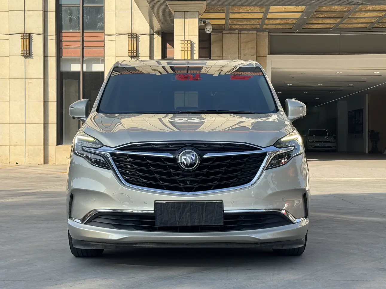 Buick GL8  из Китая