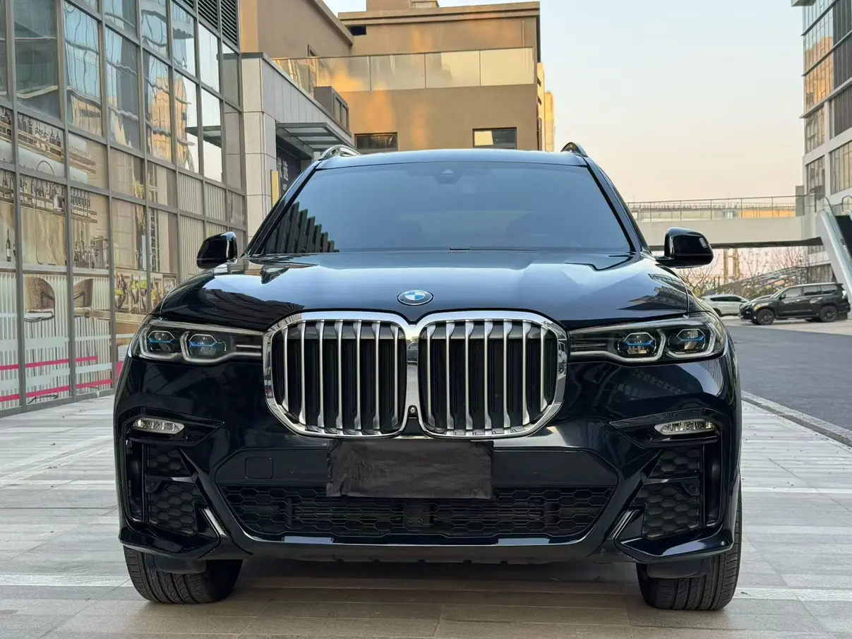 BMW X7  из Китая