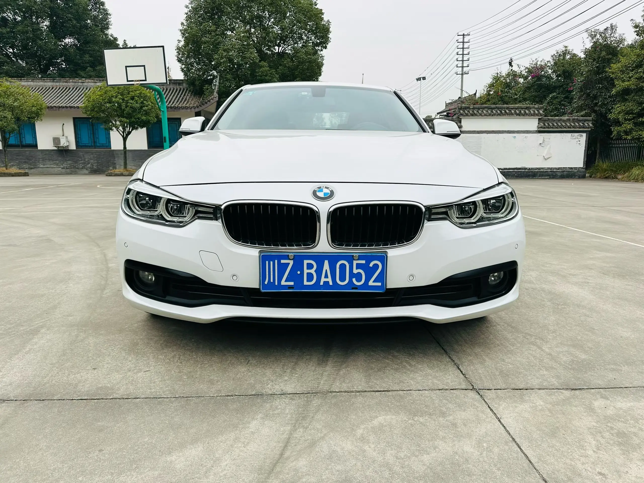BMW 3 Series  из Китая