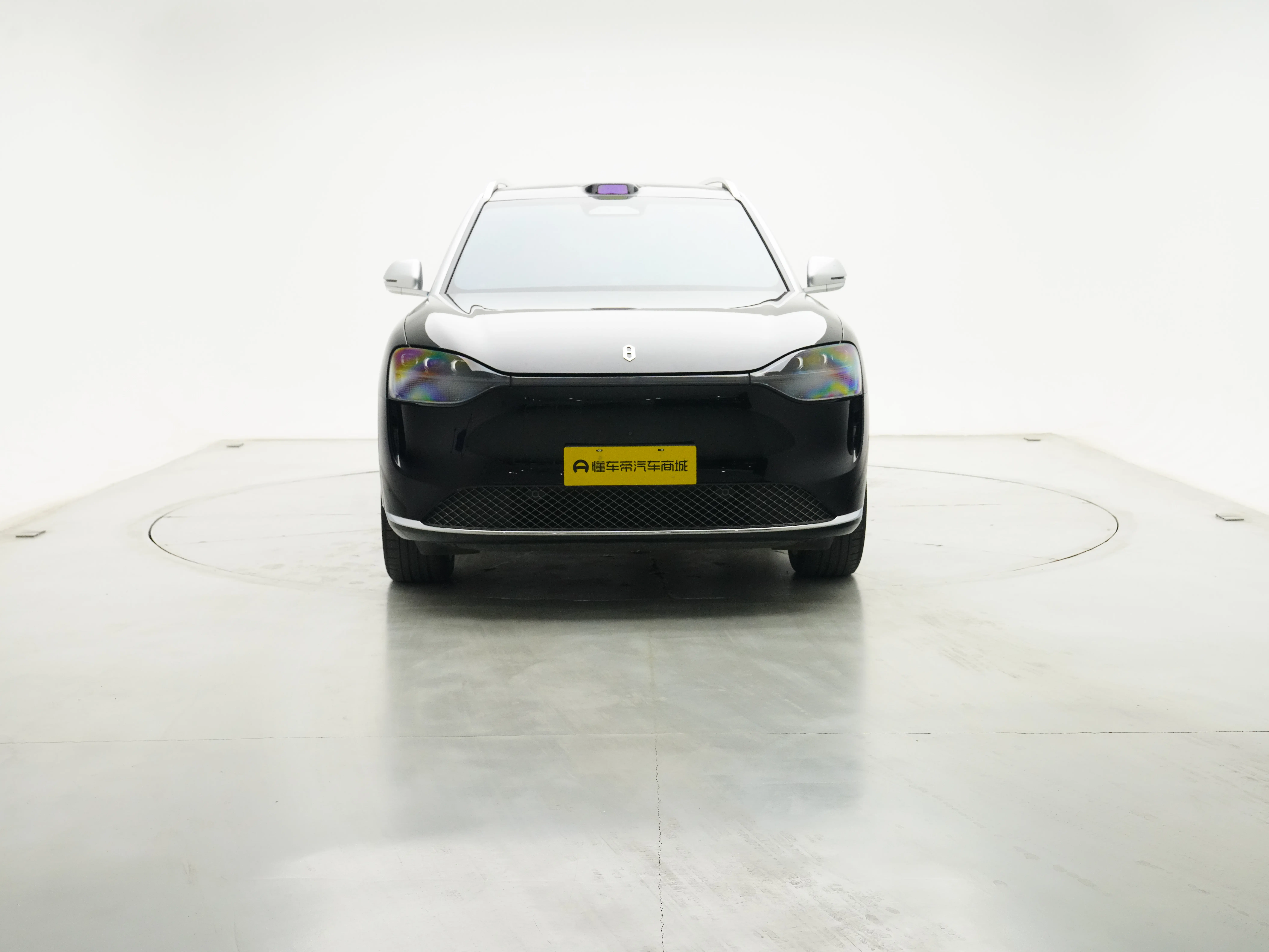 AITO M9 (Wenjie M9)  из Китая