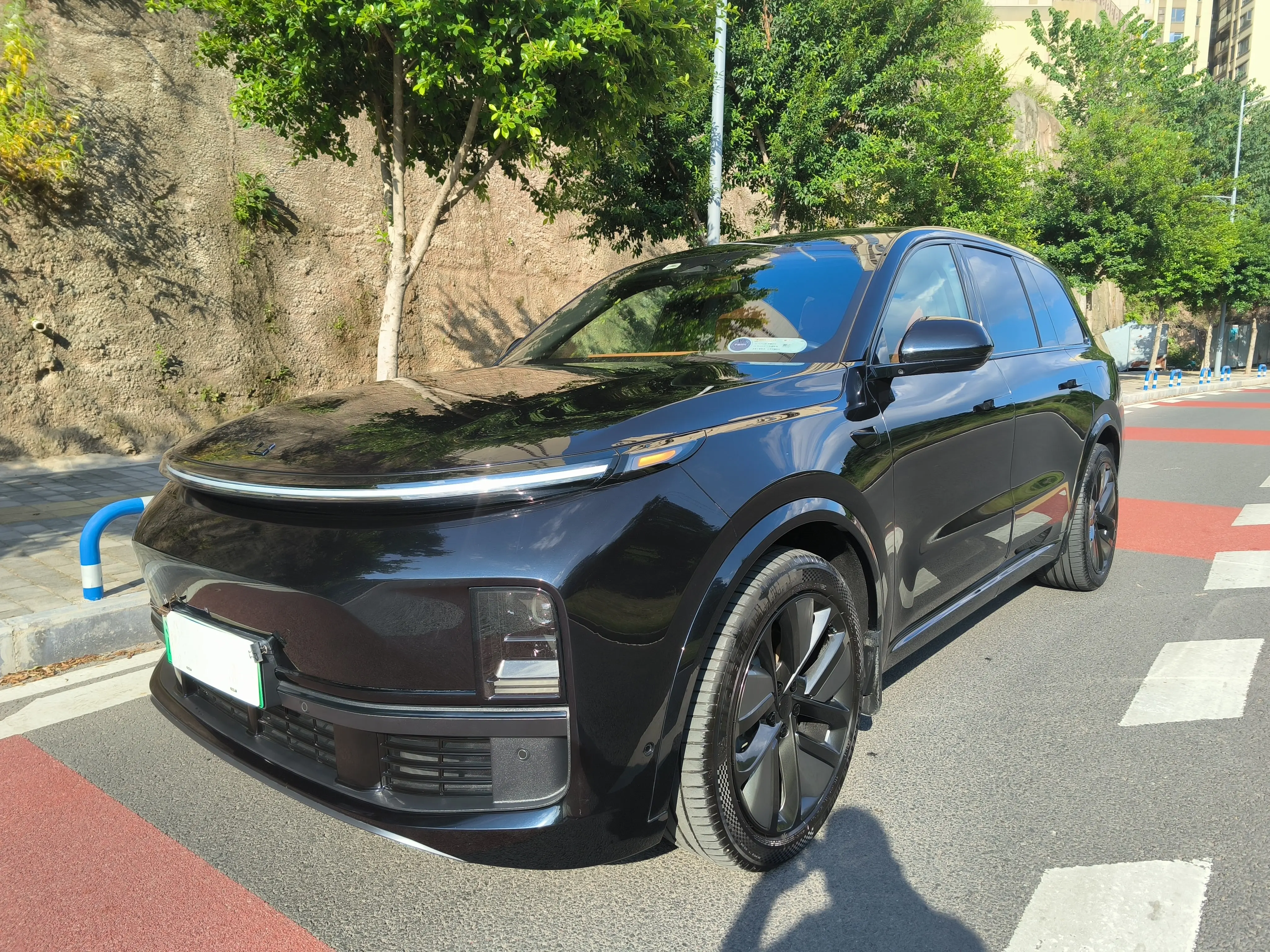 Li L9 (Ideal L9)  из Китая