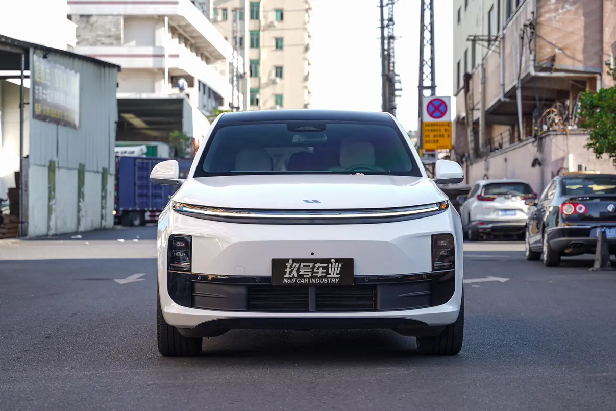 Li L6 (Ideal L6)  из Китая