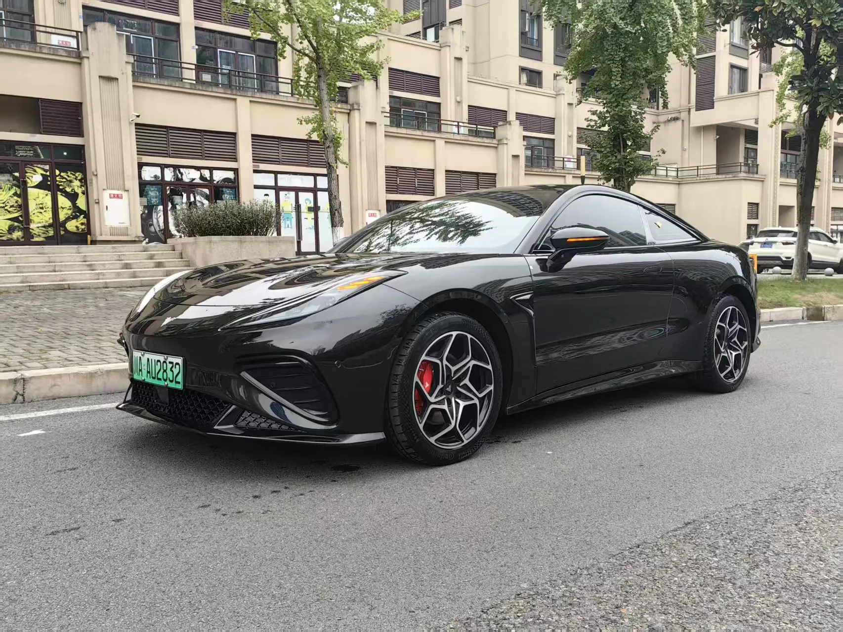 NETA Nezha GT  из Китая