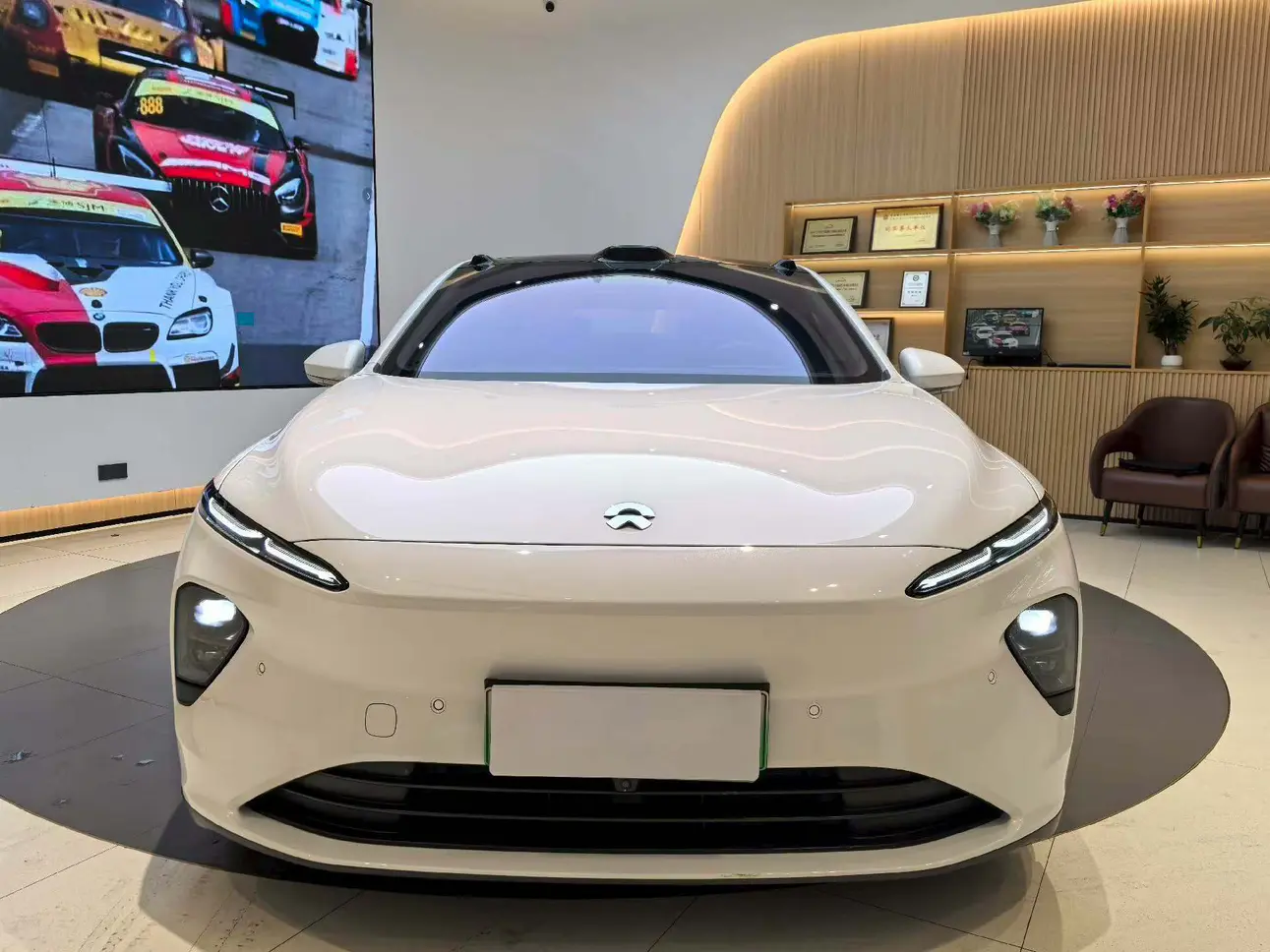NIO ET7  из Китая