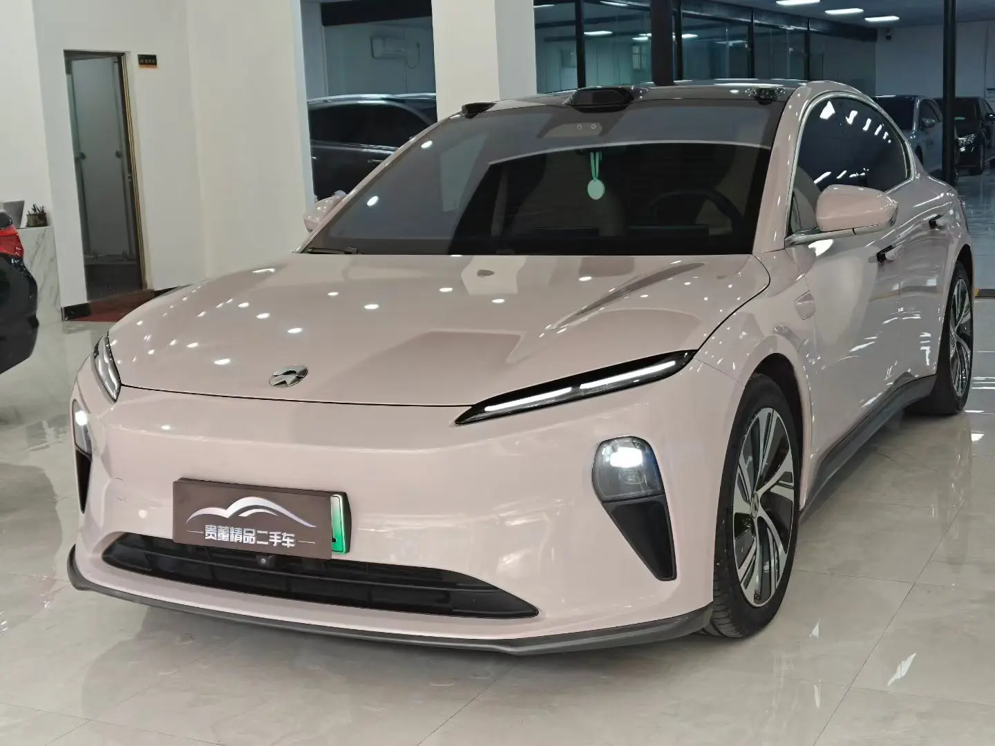 NIO ET5  из Китая