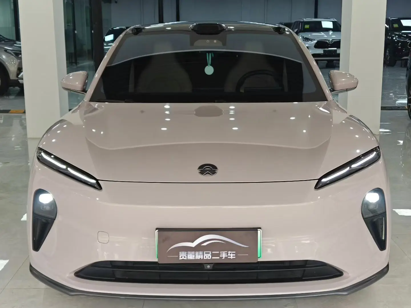 NIO ET5  из Китая