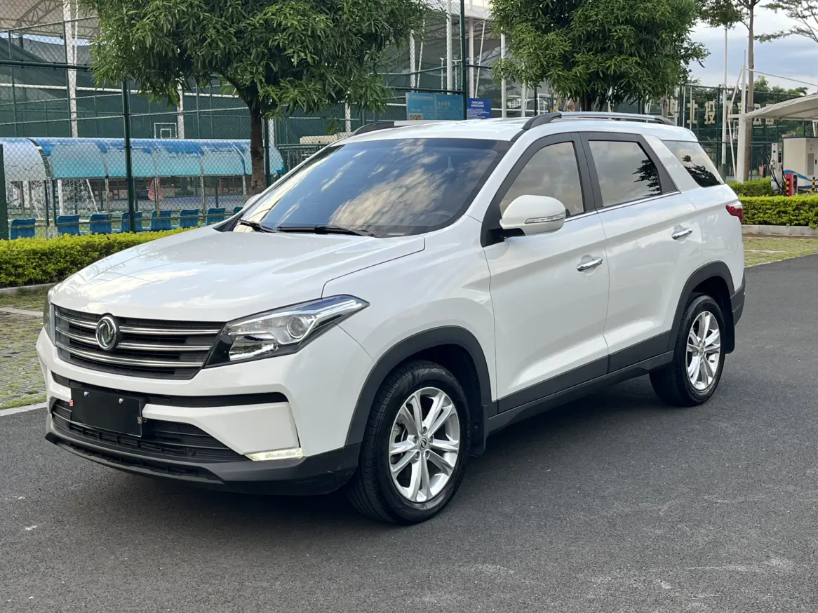 Dongfeng Scenery S560  из Китая