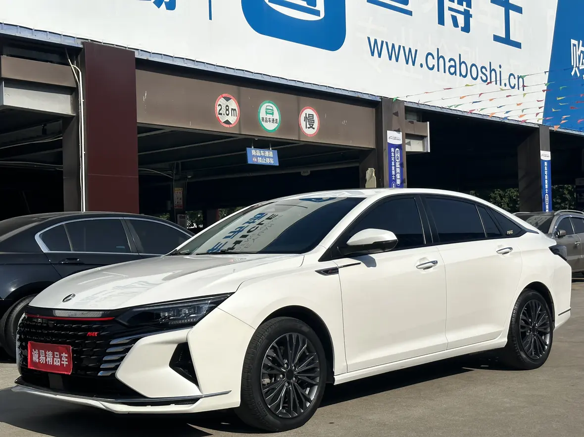 Dongfeng Yixuan MAX  из Китая