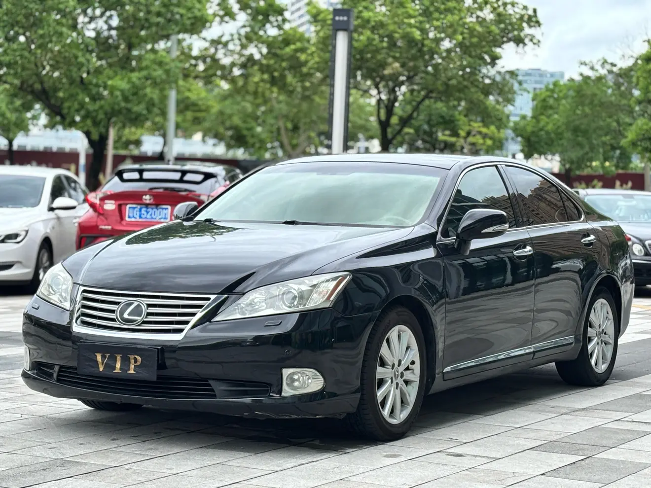 Lexus ES  из Китая