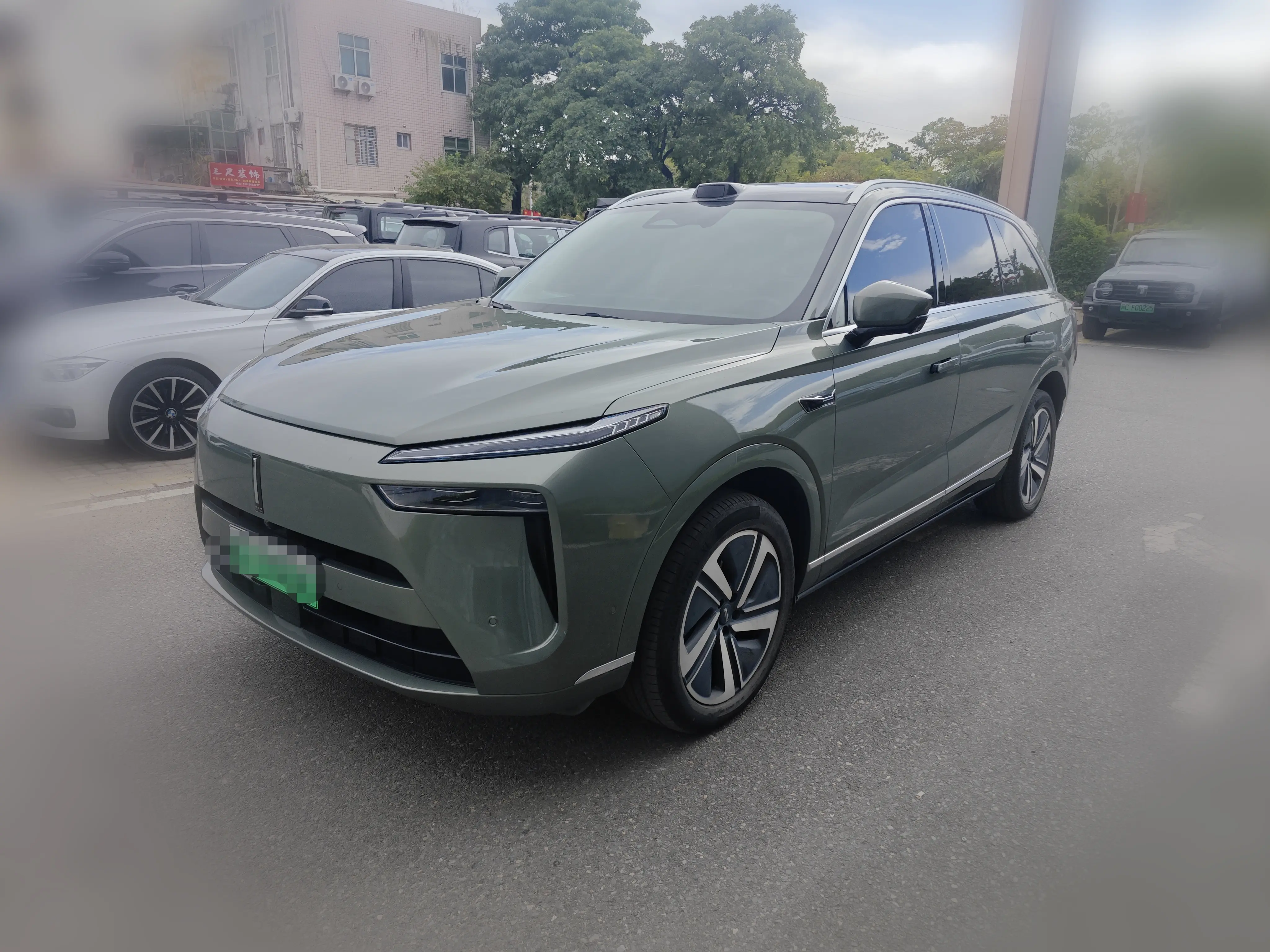 Wey Blue Mountain  из Китая