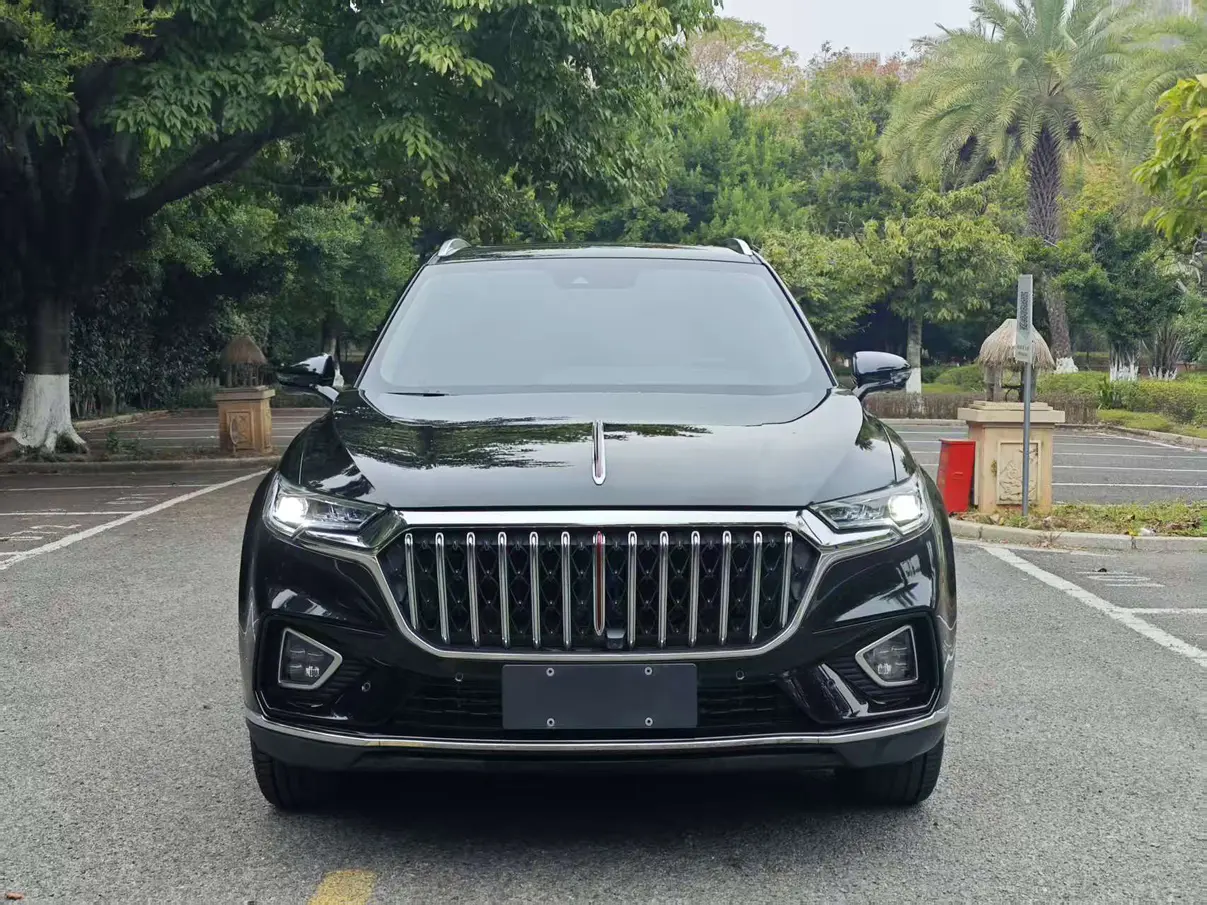 Hongqi HS5  из Китая