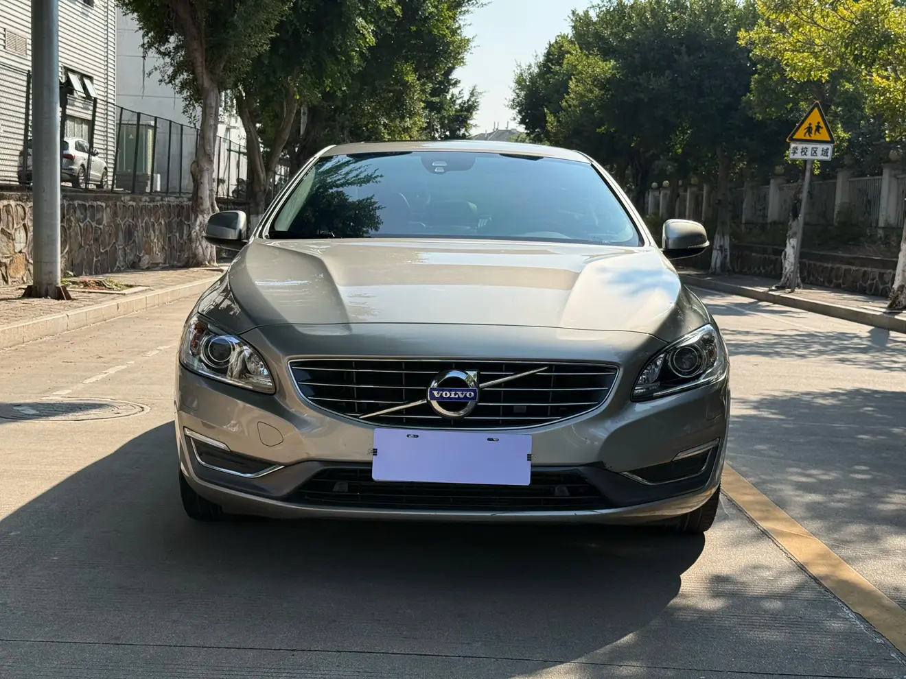 Volvo S60  из Китая