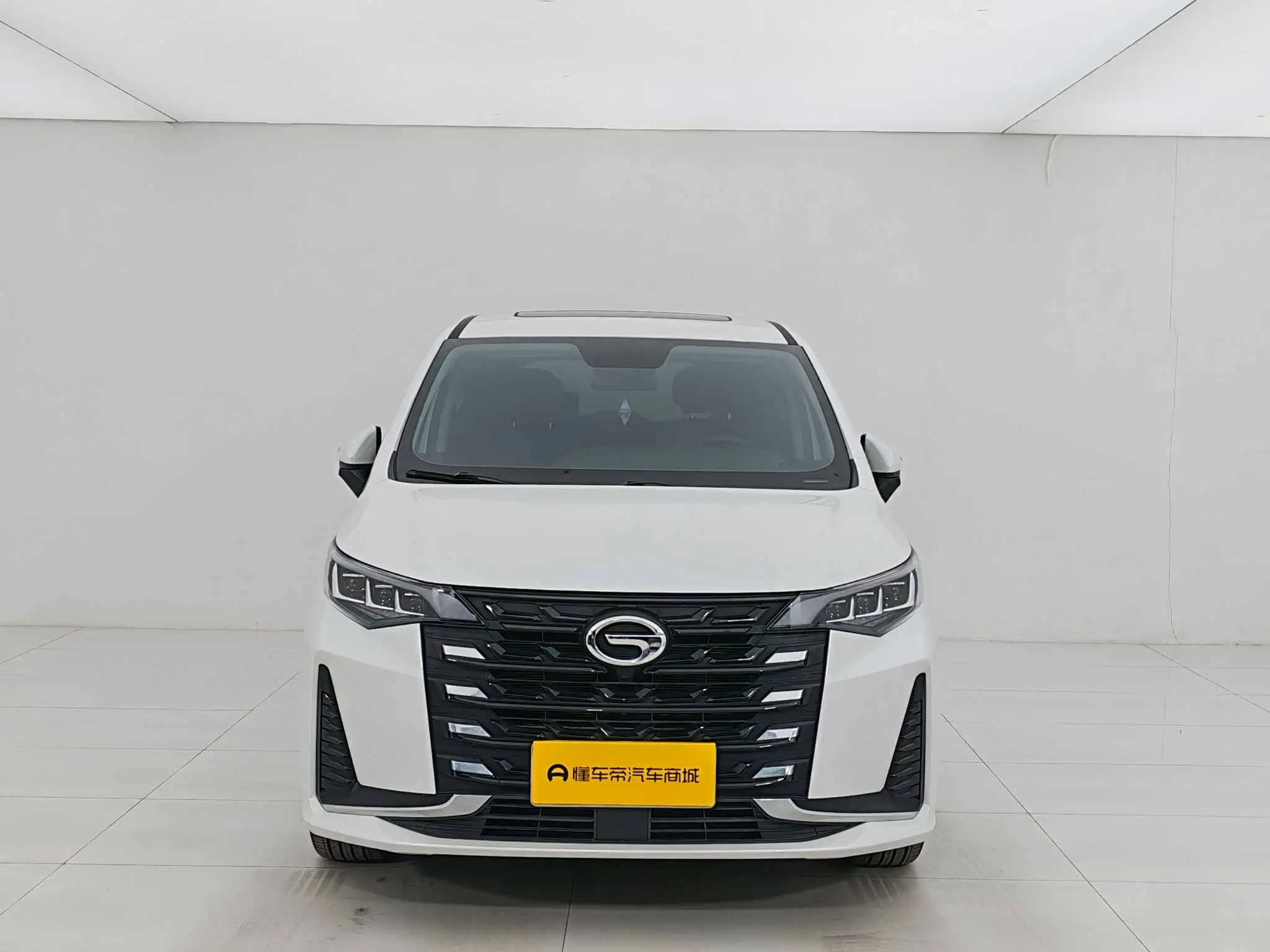 GAC Trumpchi M6  из Китая